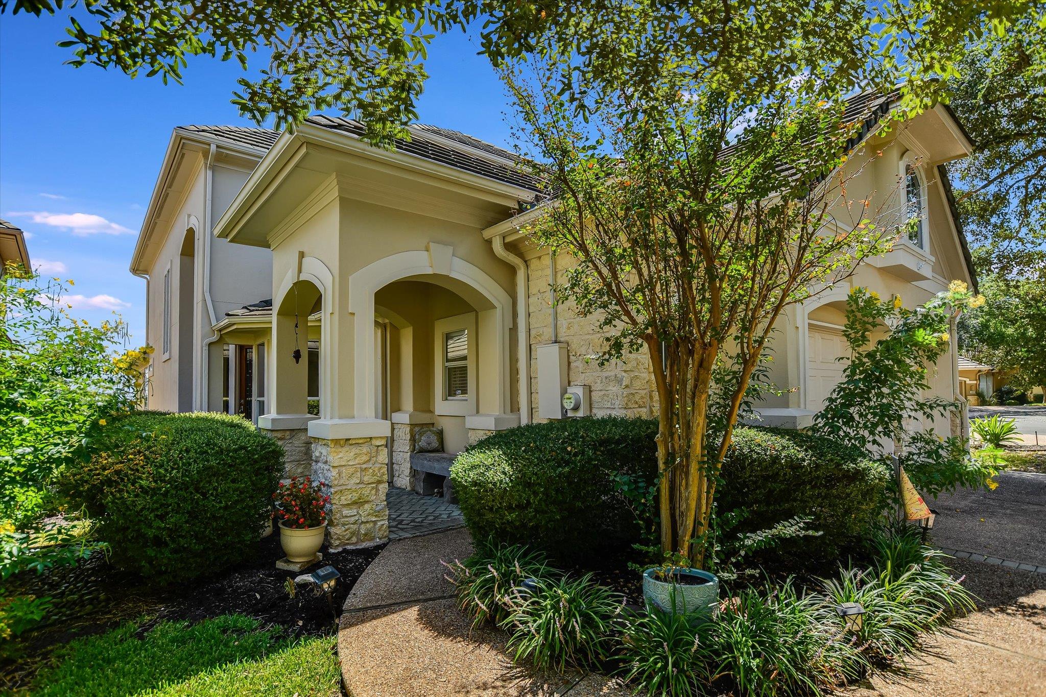 4545 Golf Vista DR