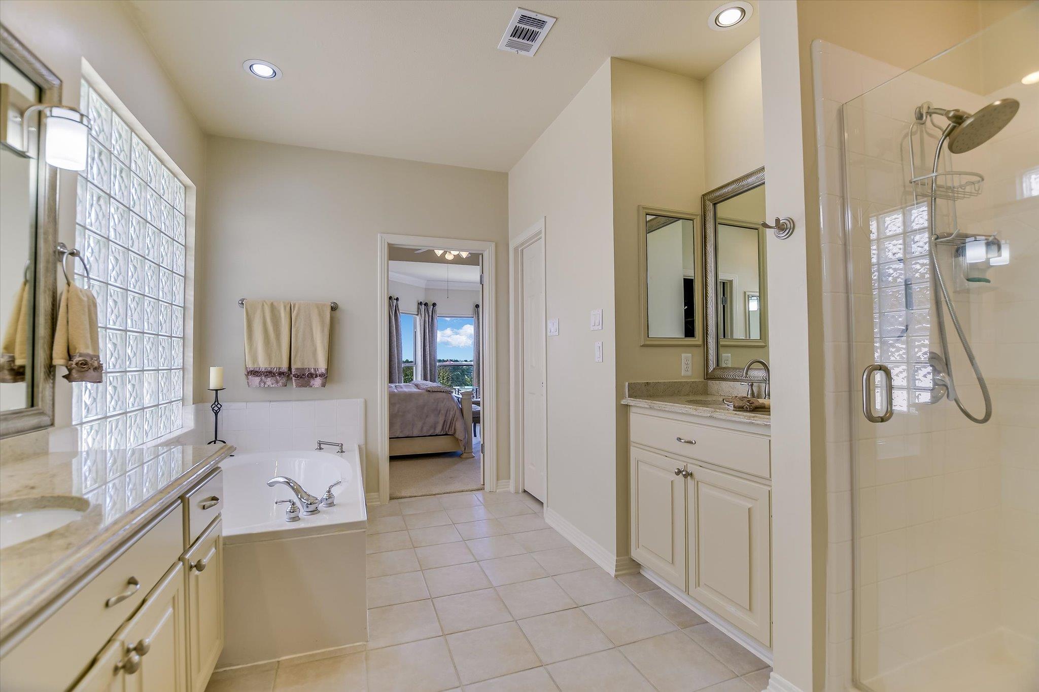 4545 Golf Vista DR