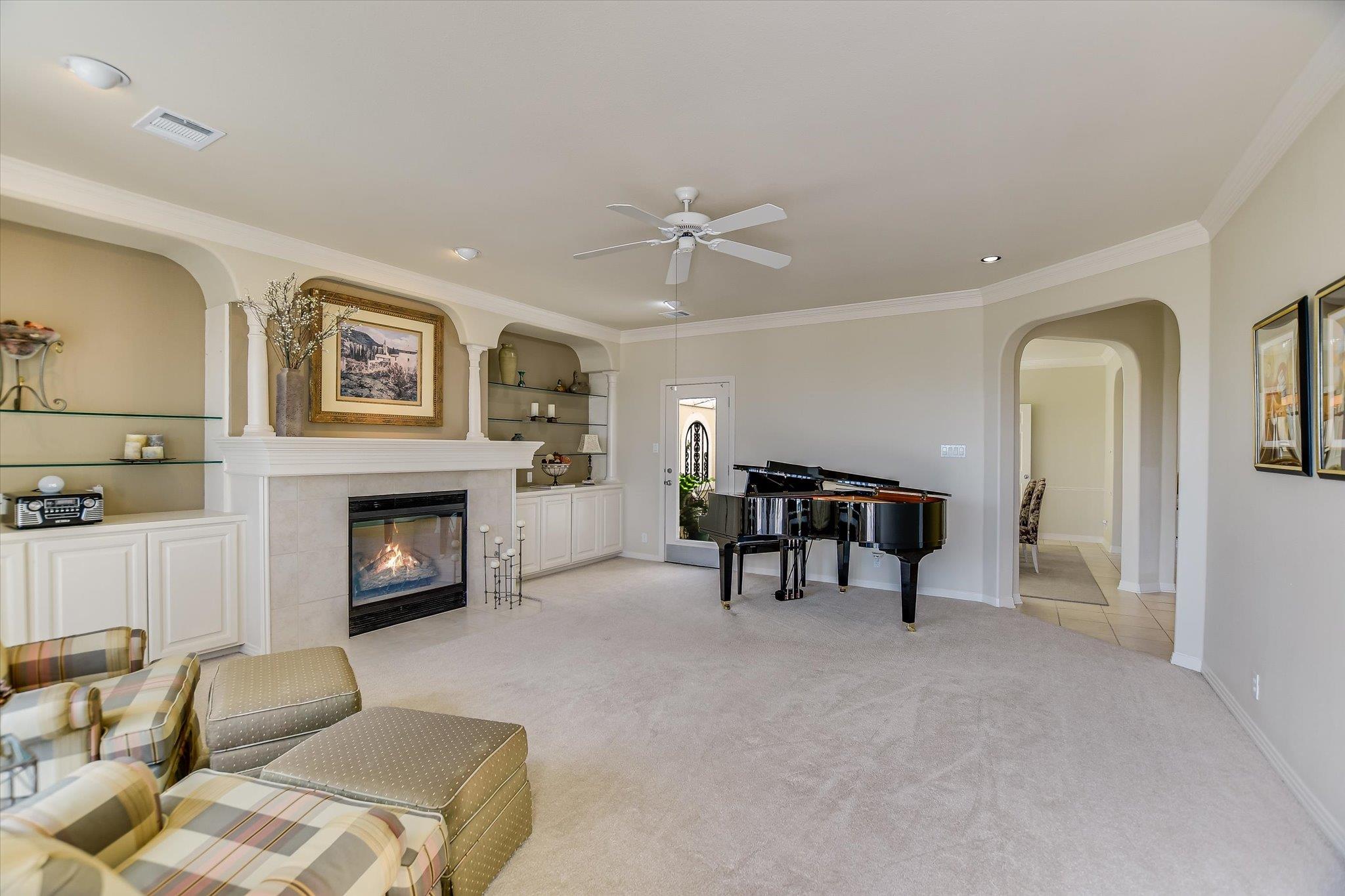 4545 Golf Vista DR