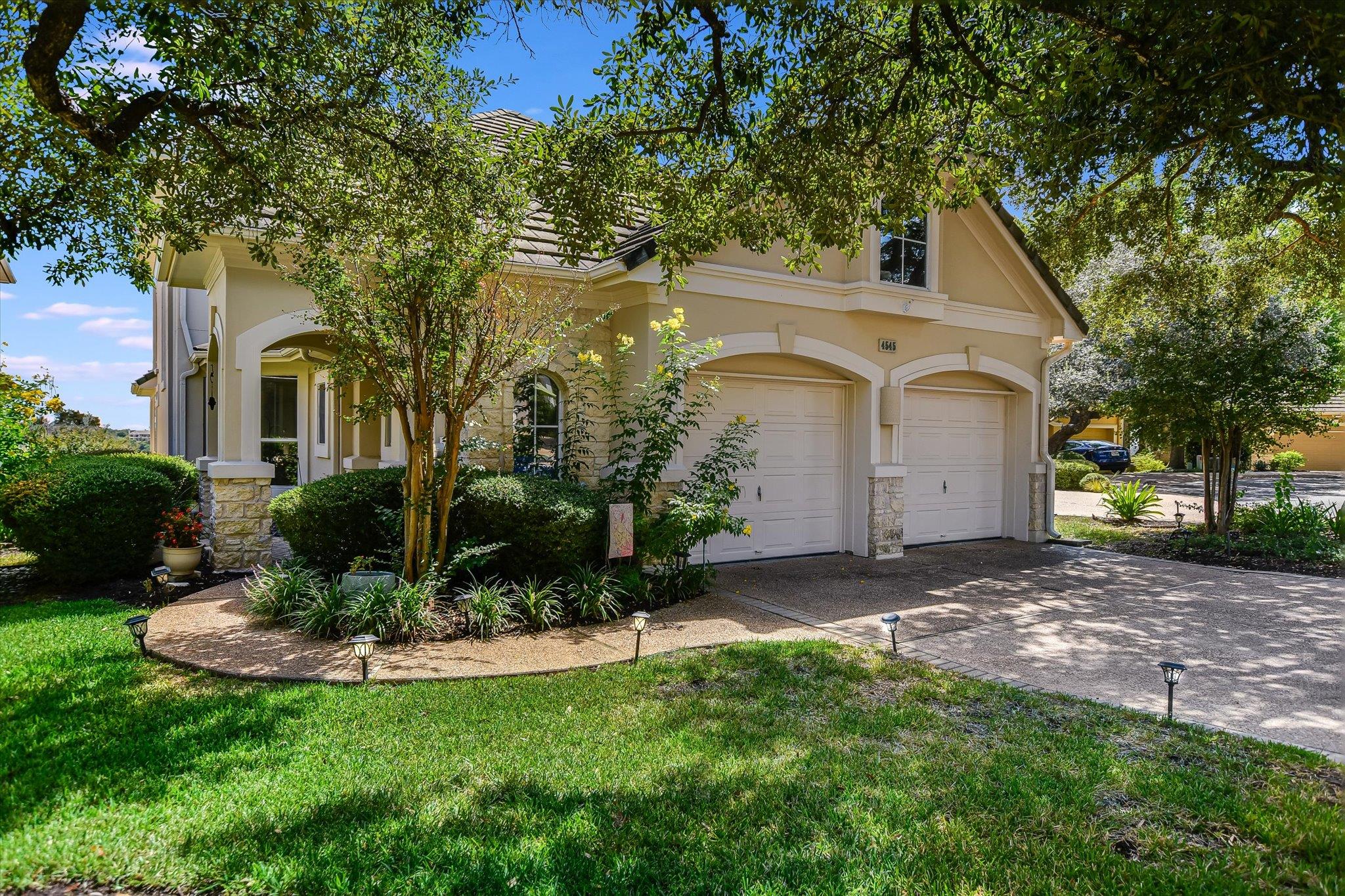 4545 Golf Vista DR