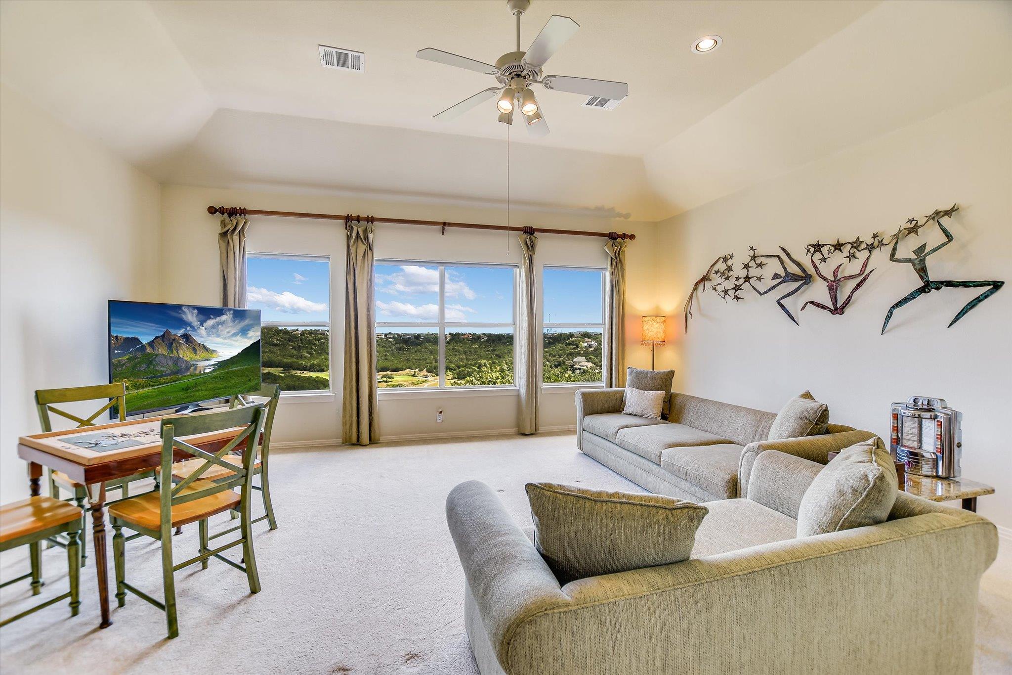 4545 Golf Vista DR