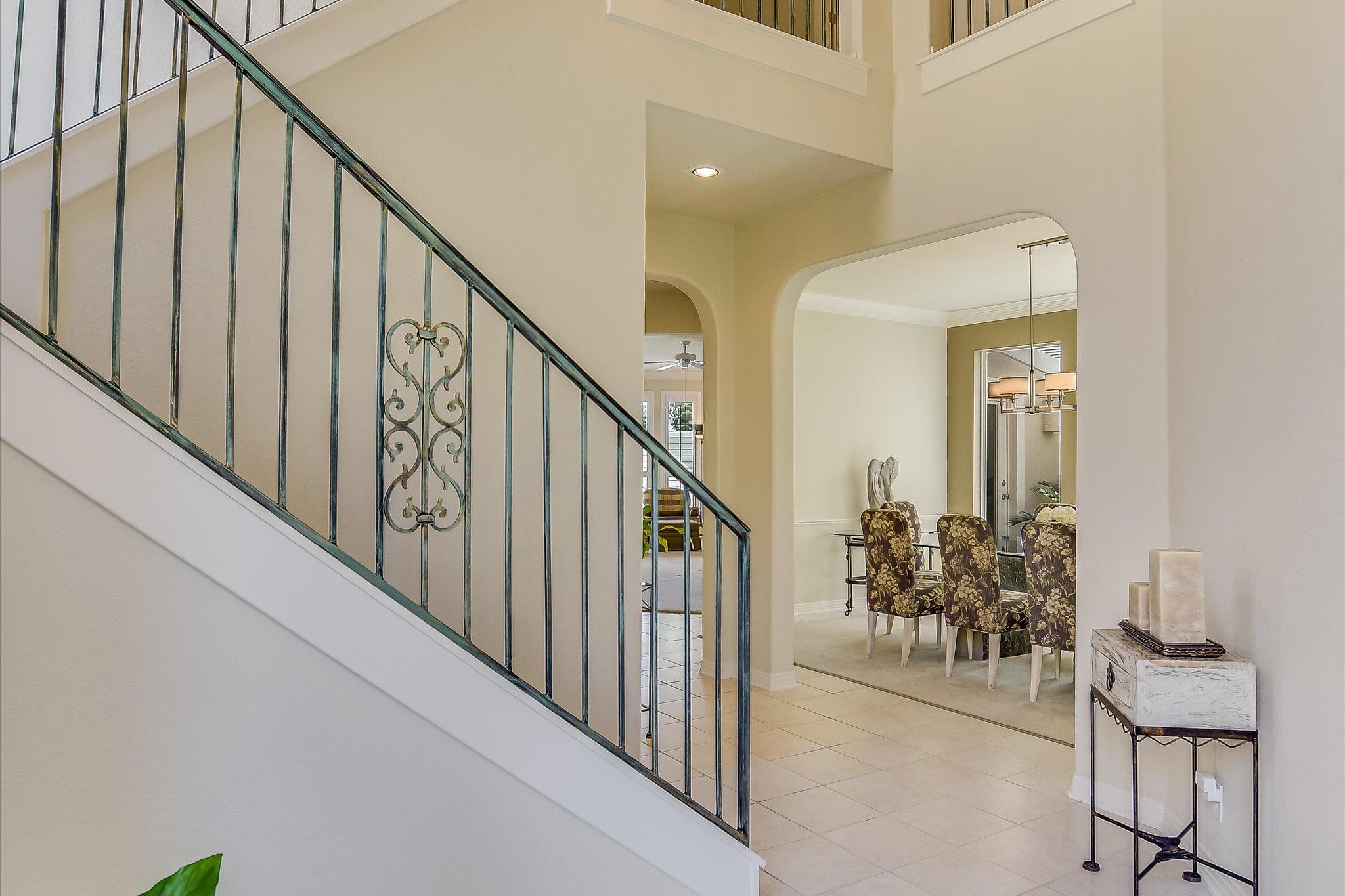 4545 Golf Vista DR