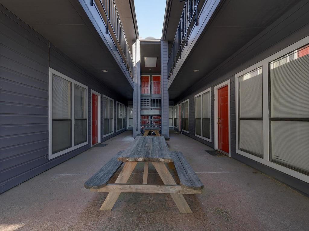 2804 Rio Grande ST # 304