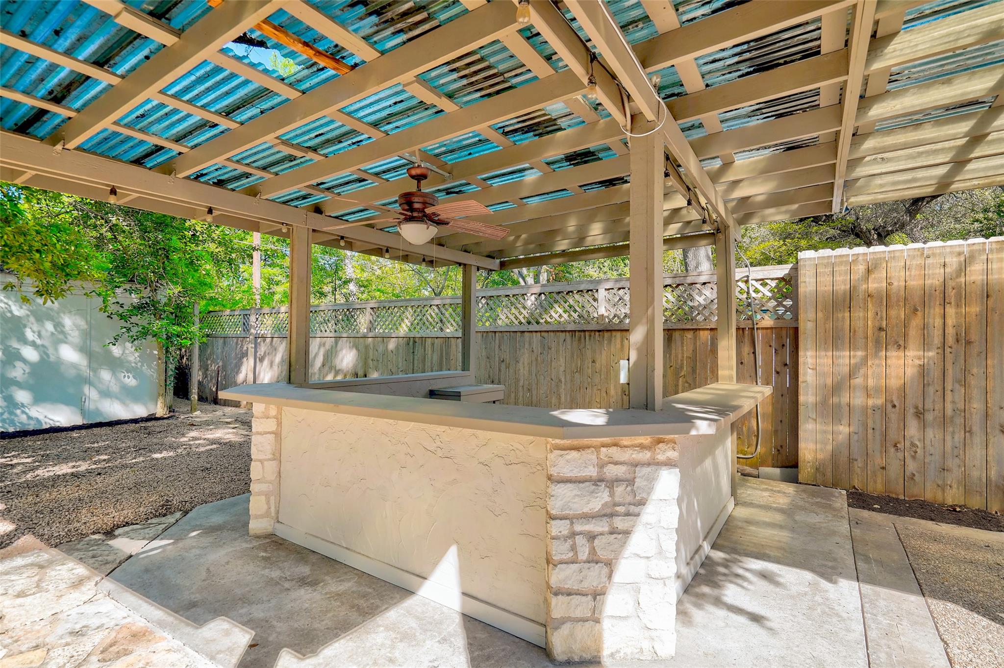 4914 Strass DR
