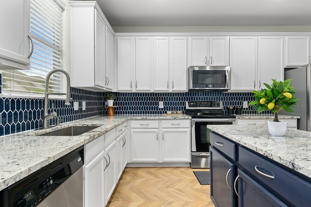 18609 Royal Pointe DR