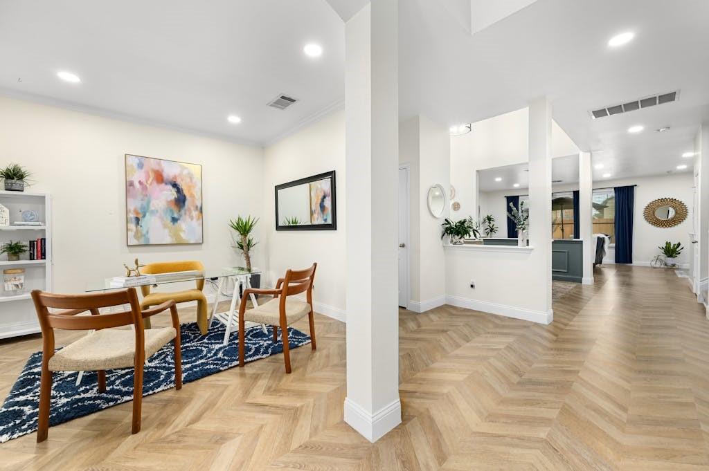 18609 Royal Pointe DR