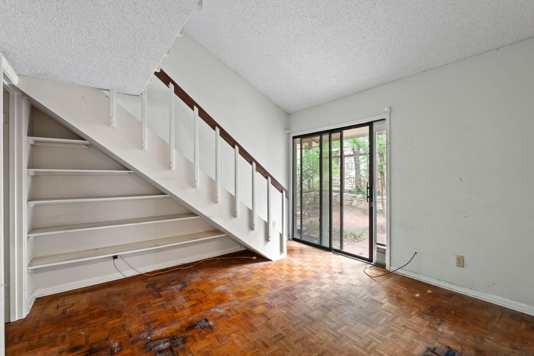 2101 Trail Of Madrones