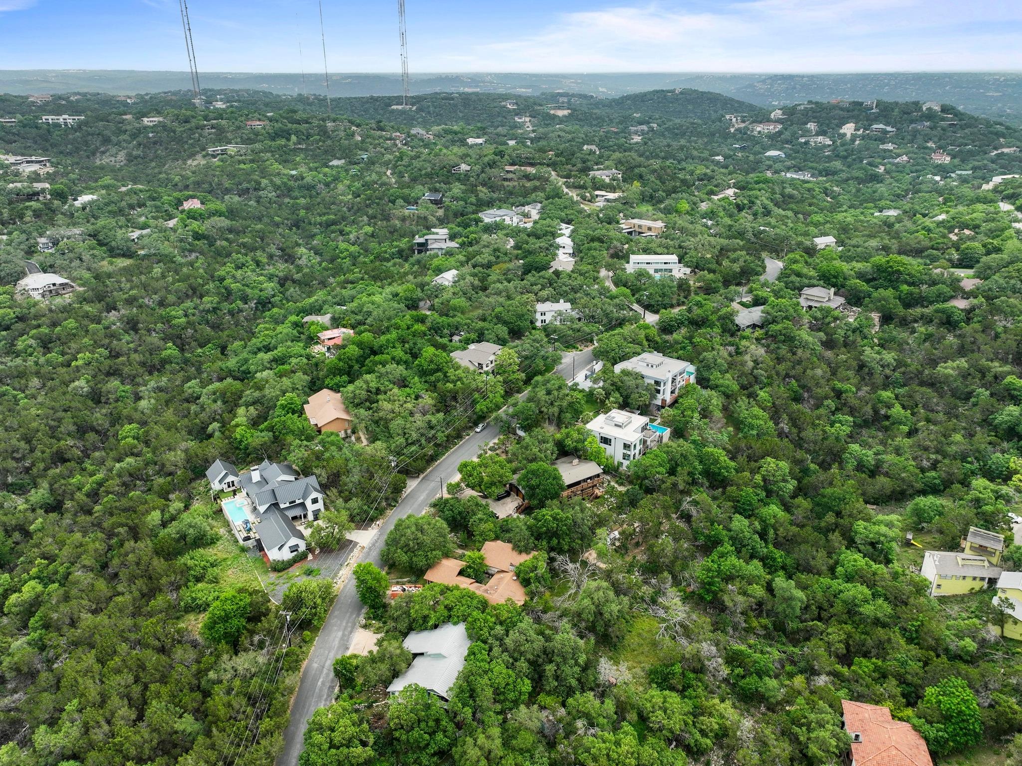 2101 Trail Of Madrones