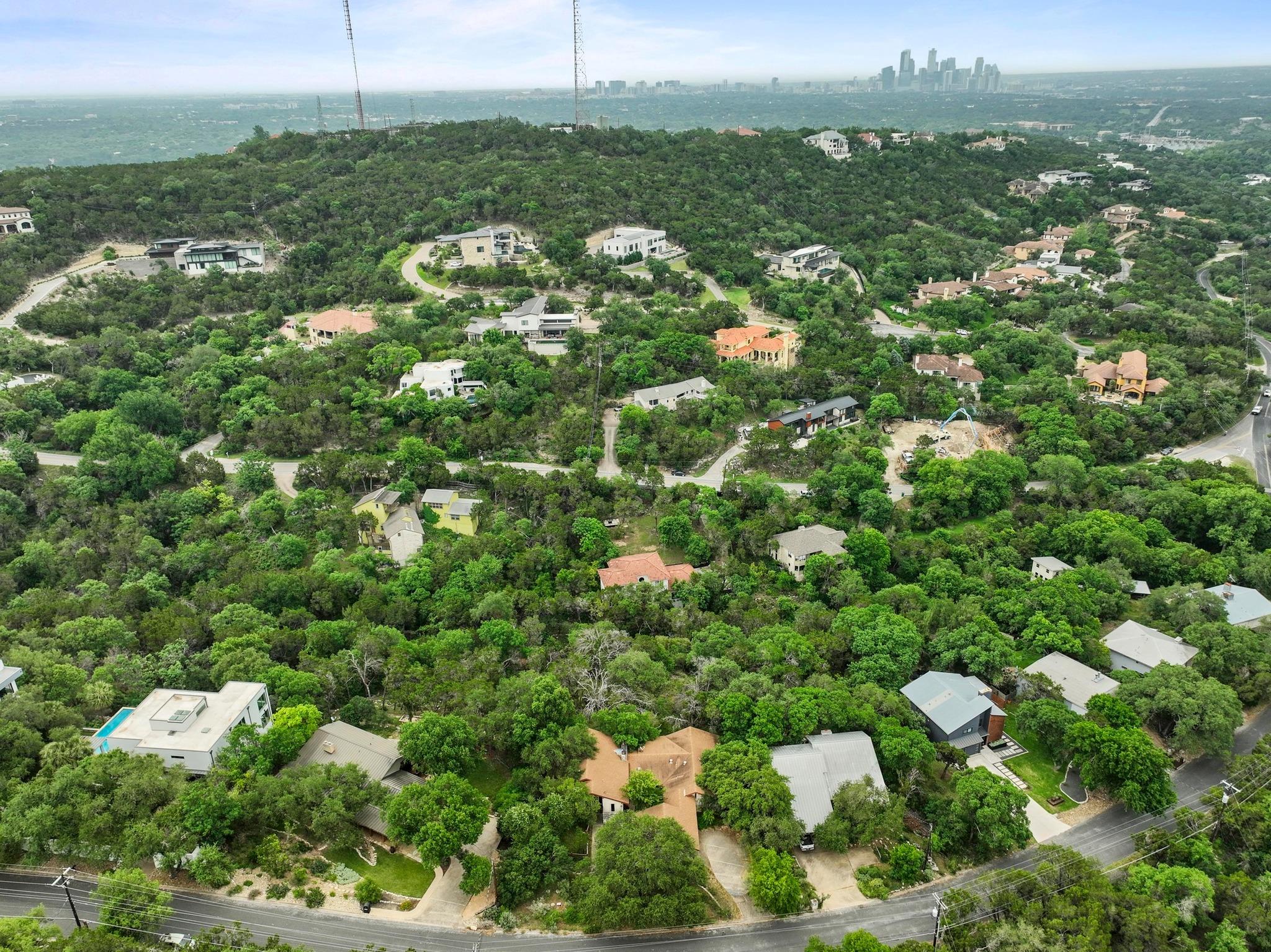 2101 Trail Of Madrones