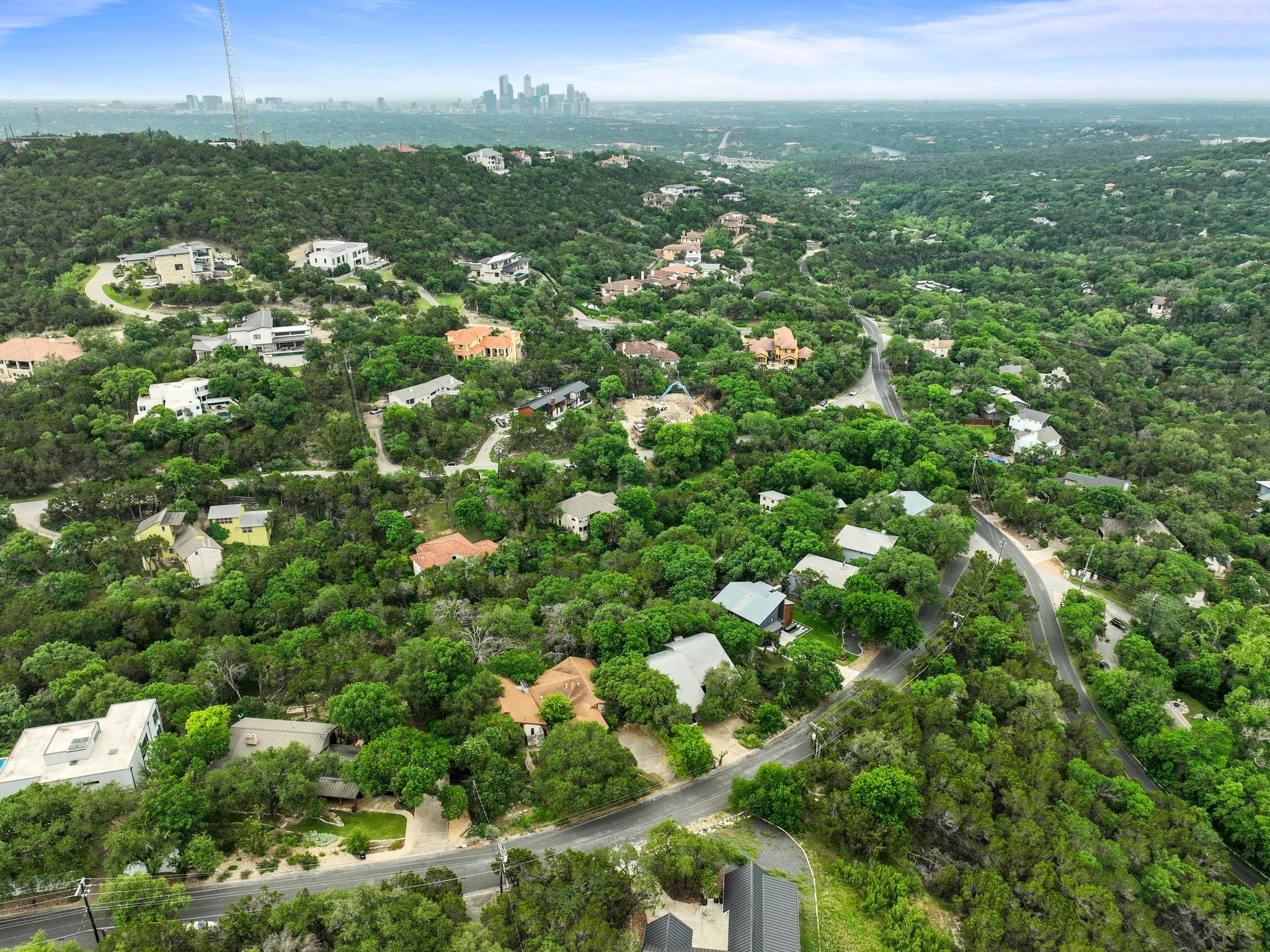 2101 Trail Of Madrones