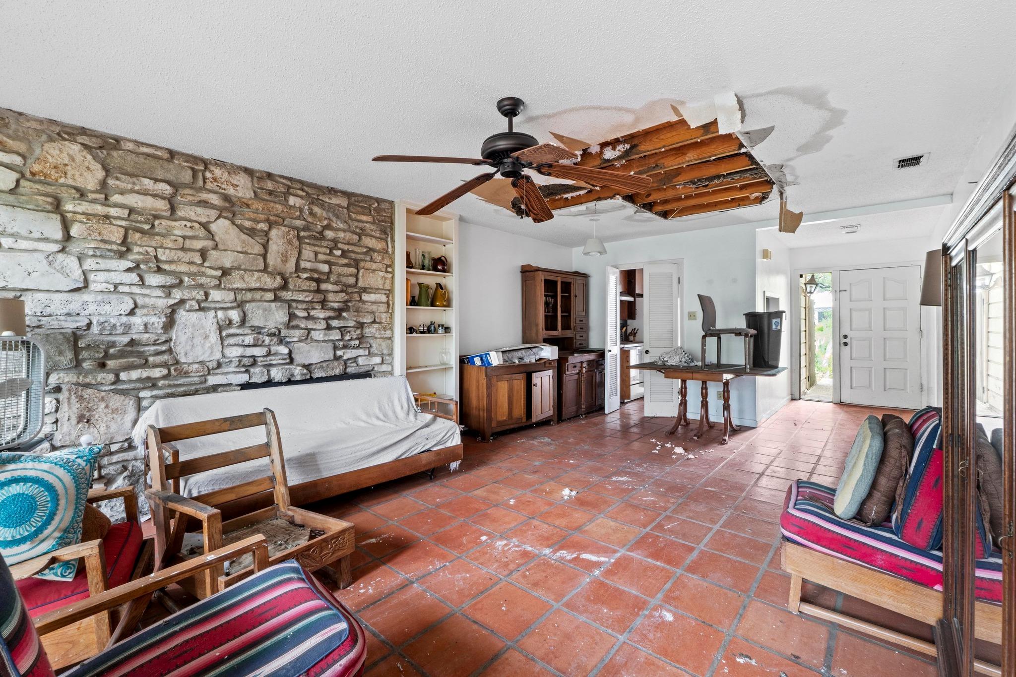 2101 Trail Of Madrones