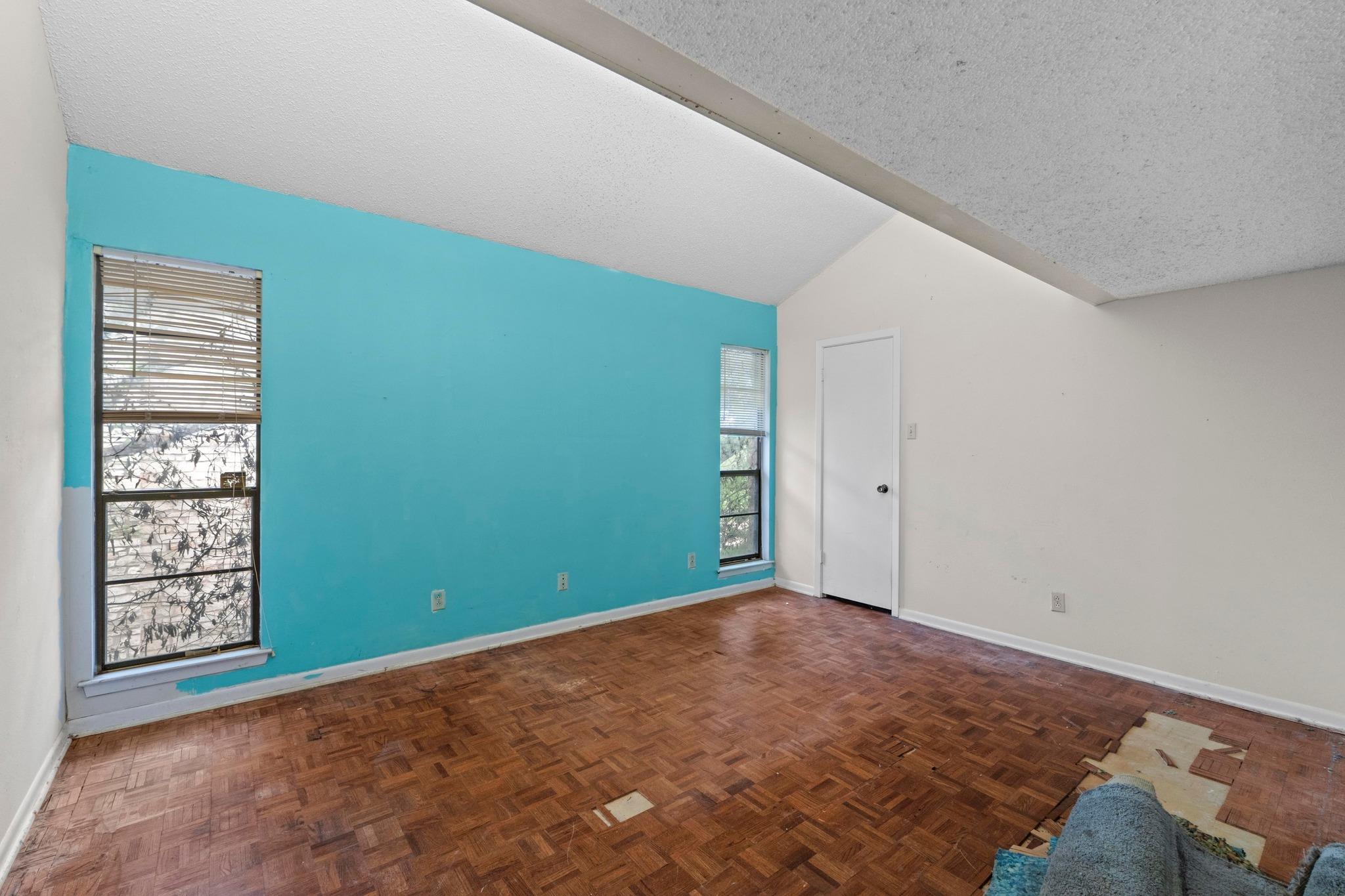 2101 Trail Of Madrones