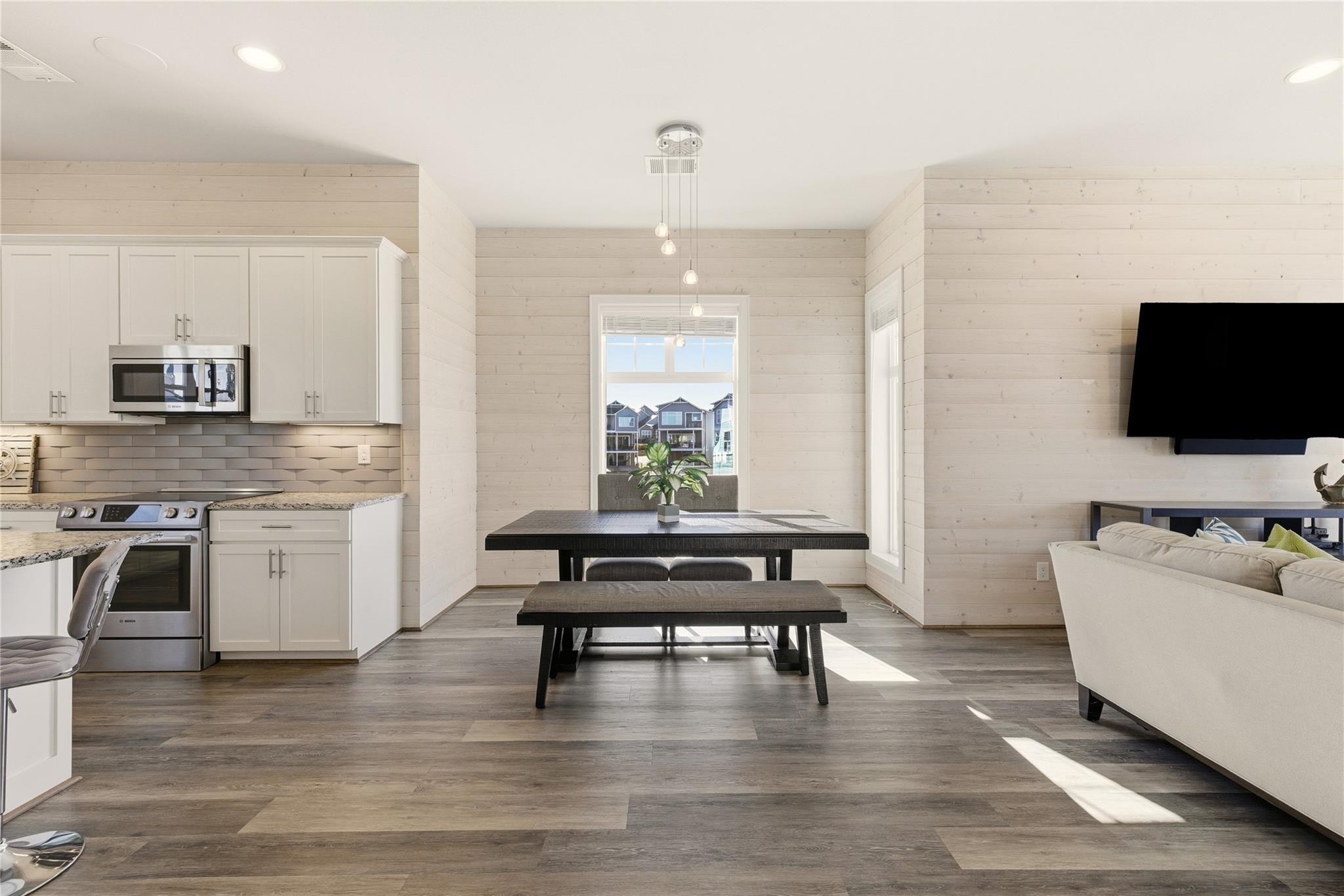 321 Island CIR