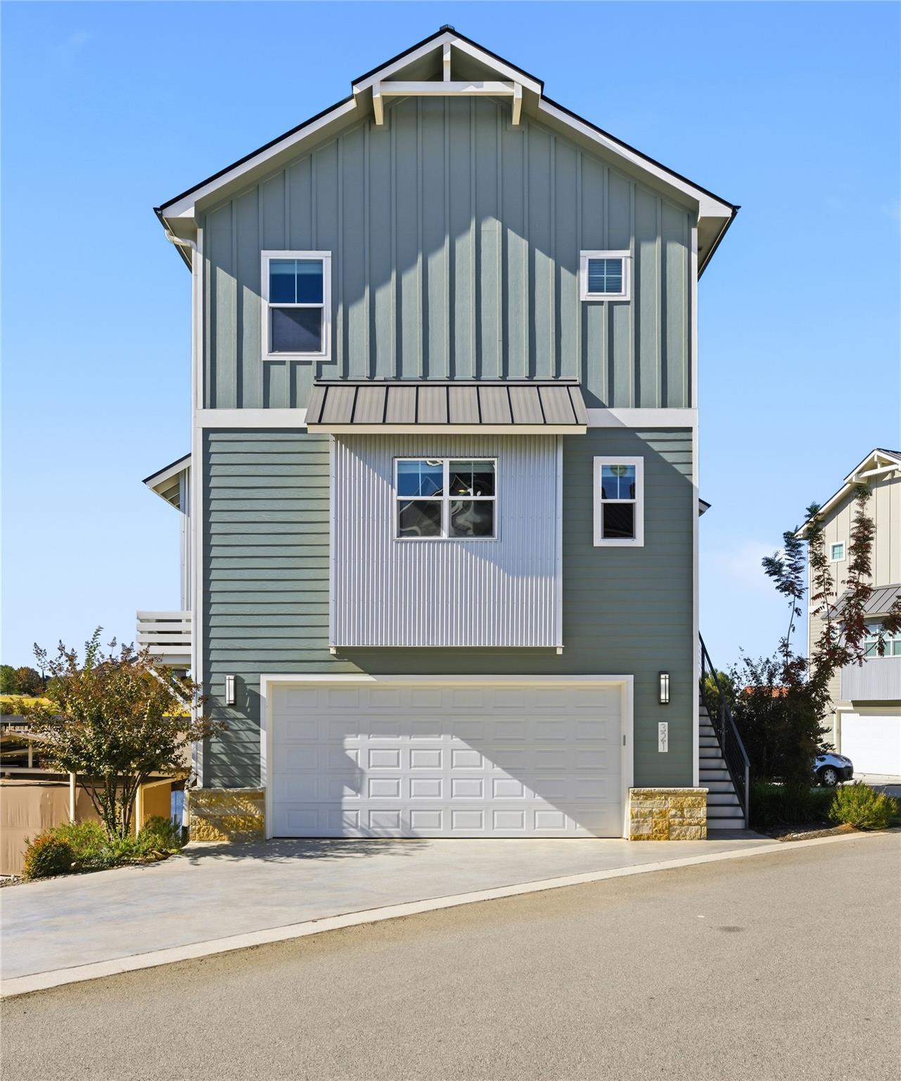 321 Island CIR