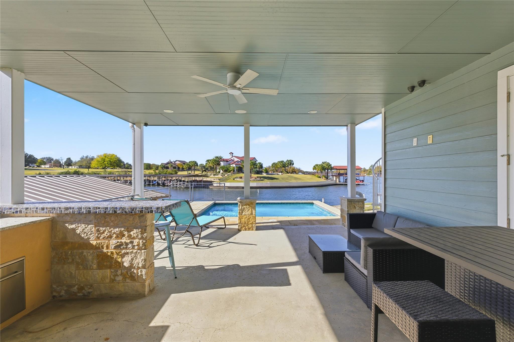 321 Island CIR