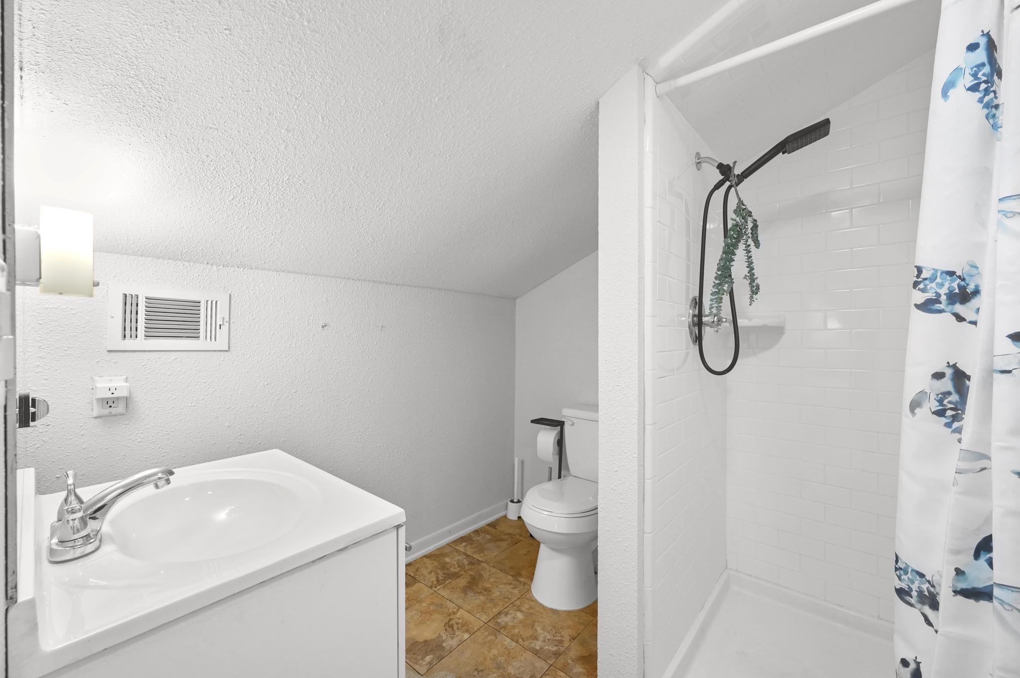 11100 Centennial TRL