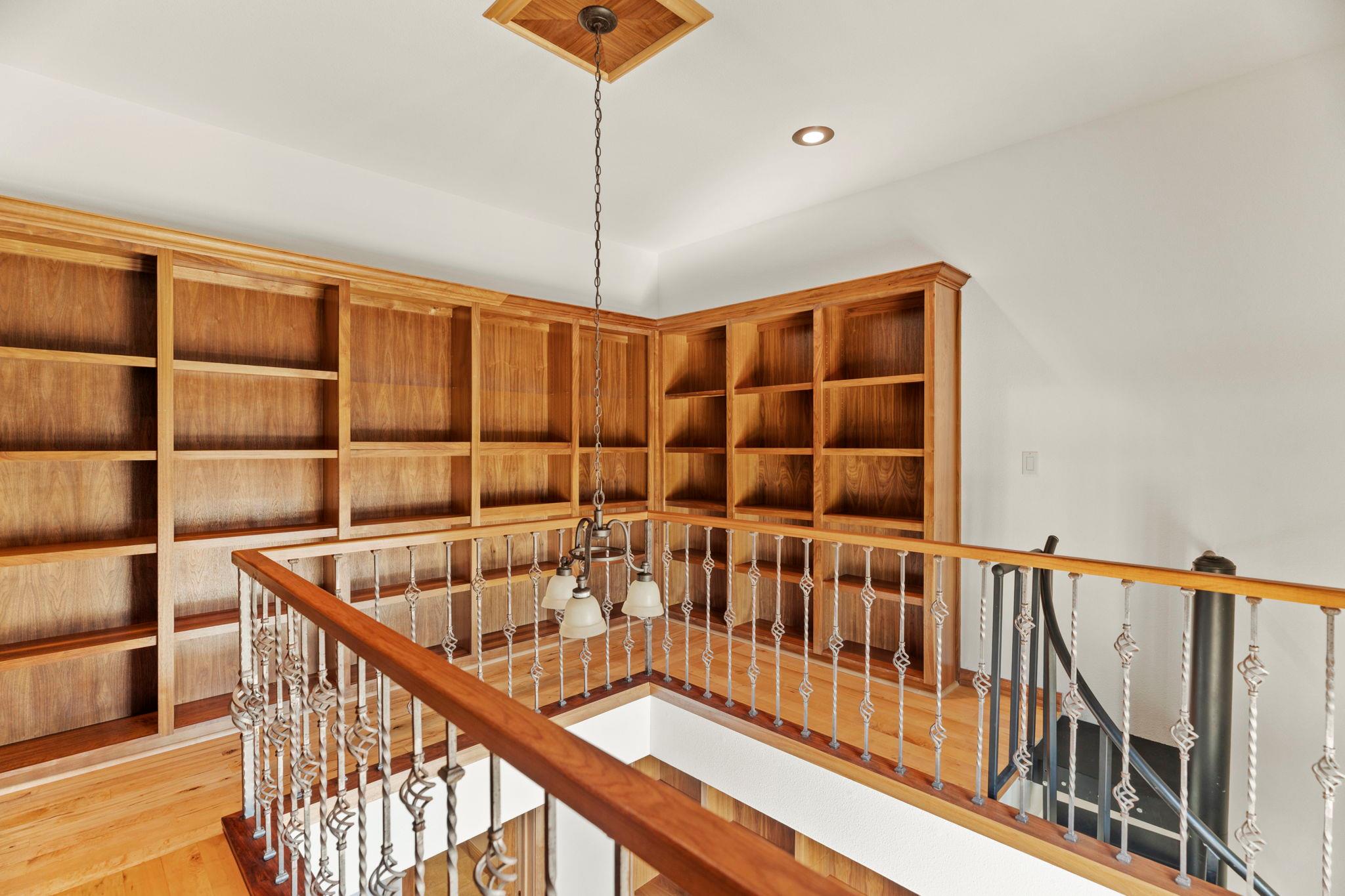 2180 La Ventana PKWY