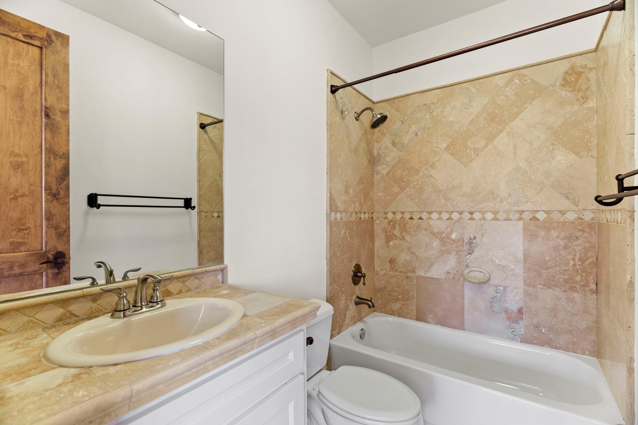 2180 La Ventana PKWY