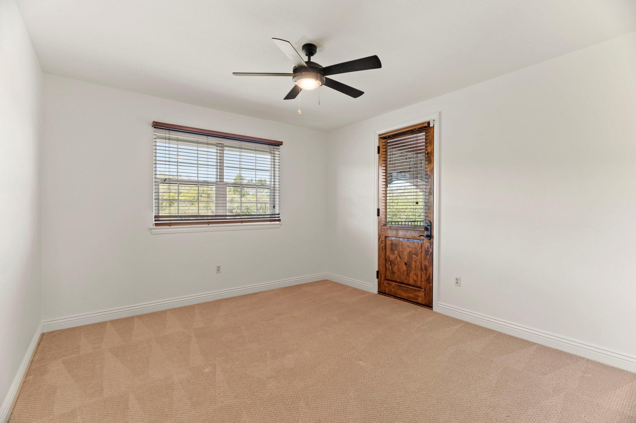 2180 La Ventana PKWY