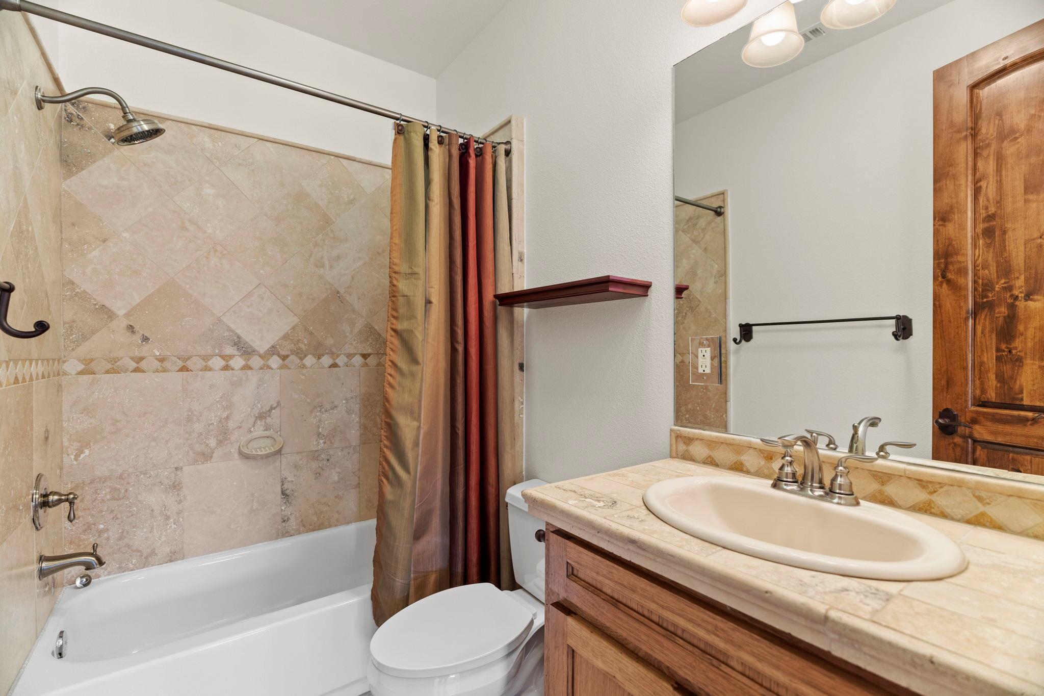 2180 La Ventana PKWY