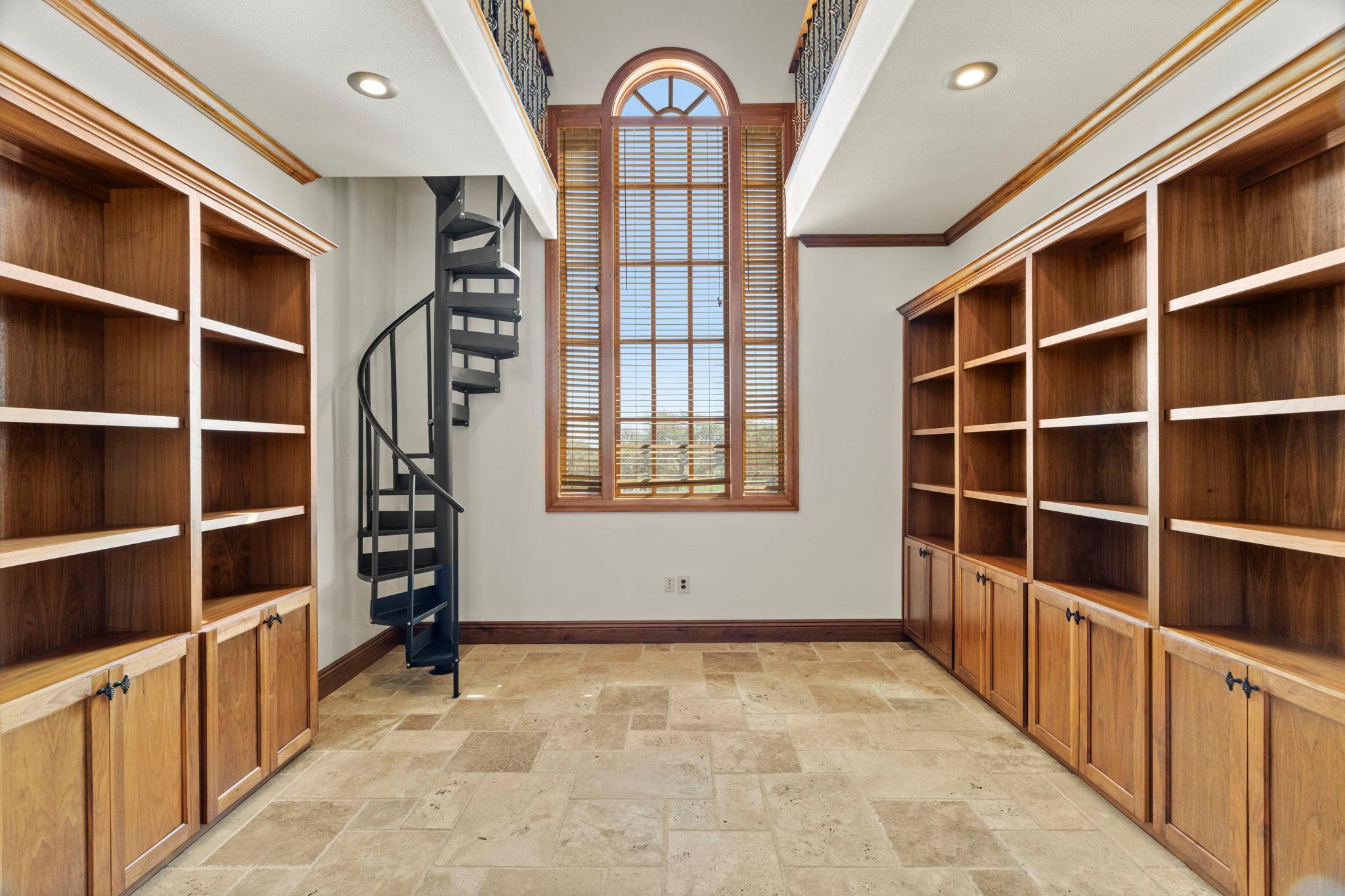 2180 La Ventana PKWY