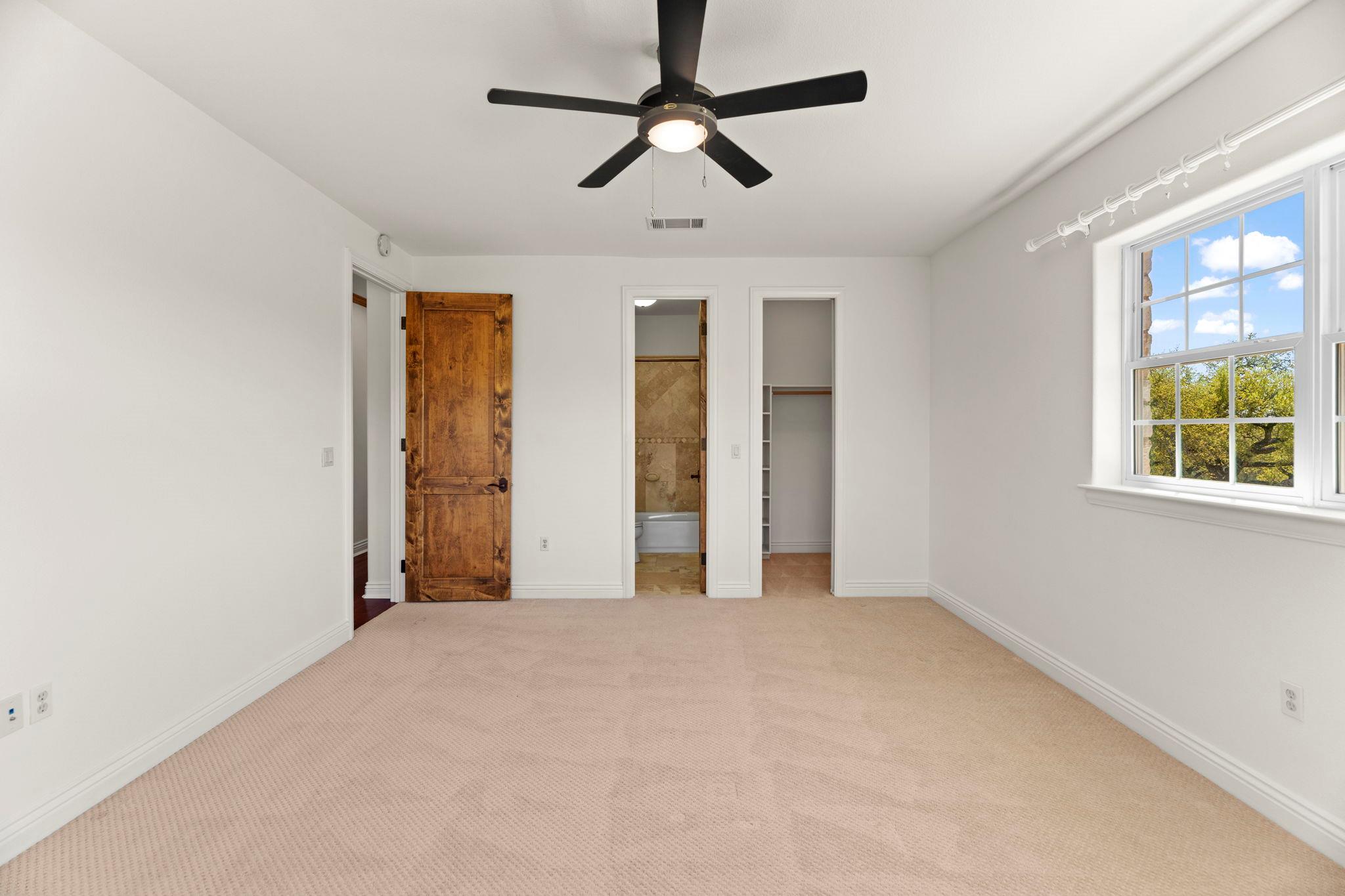 2180 La Ventana PKWY