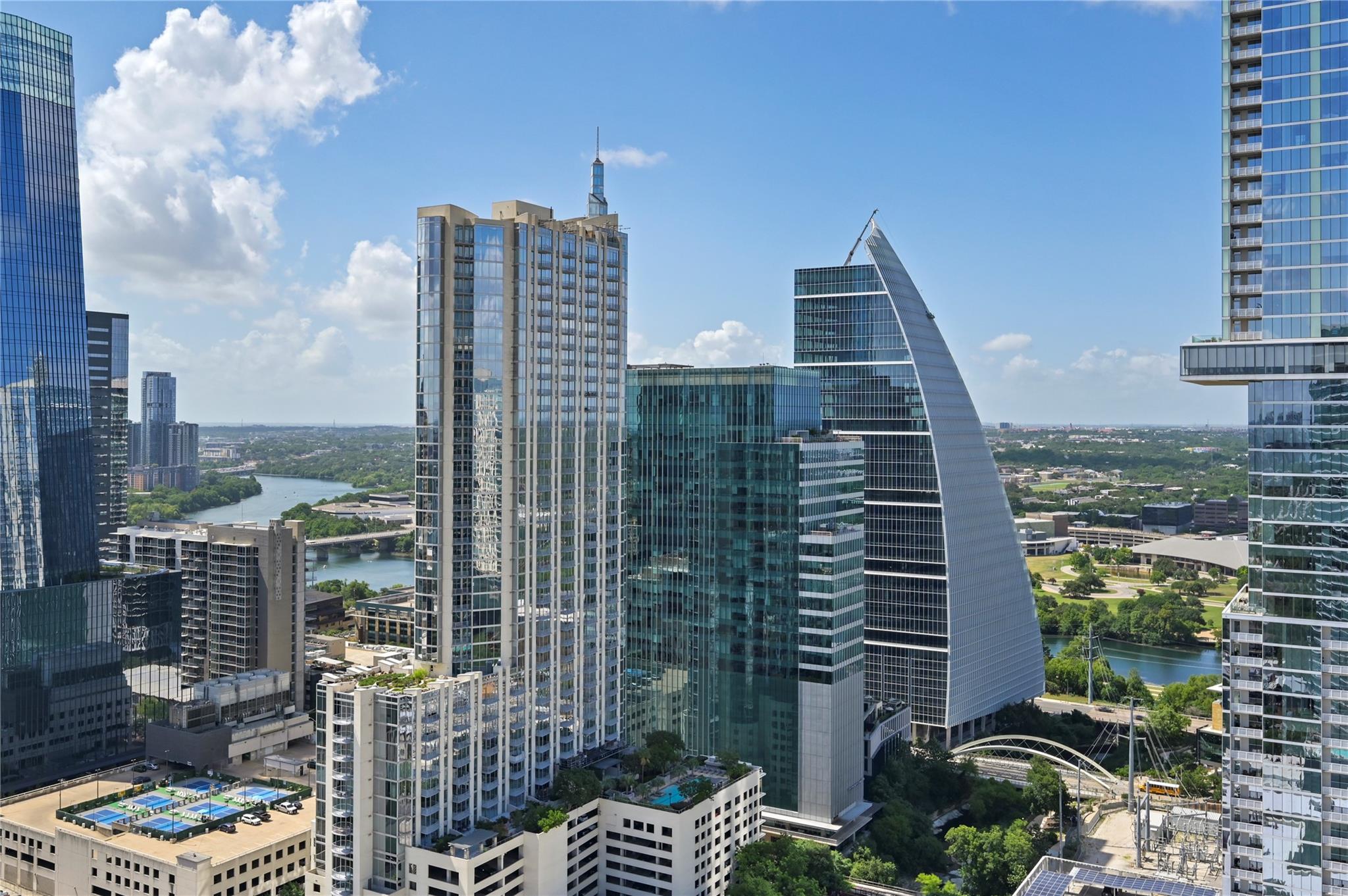 501 West Ave # 3201