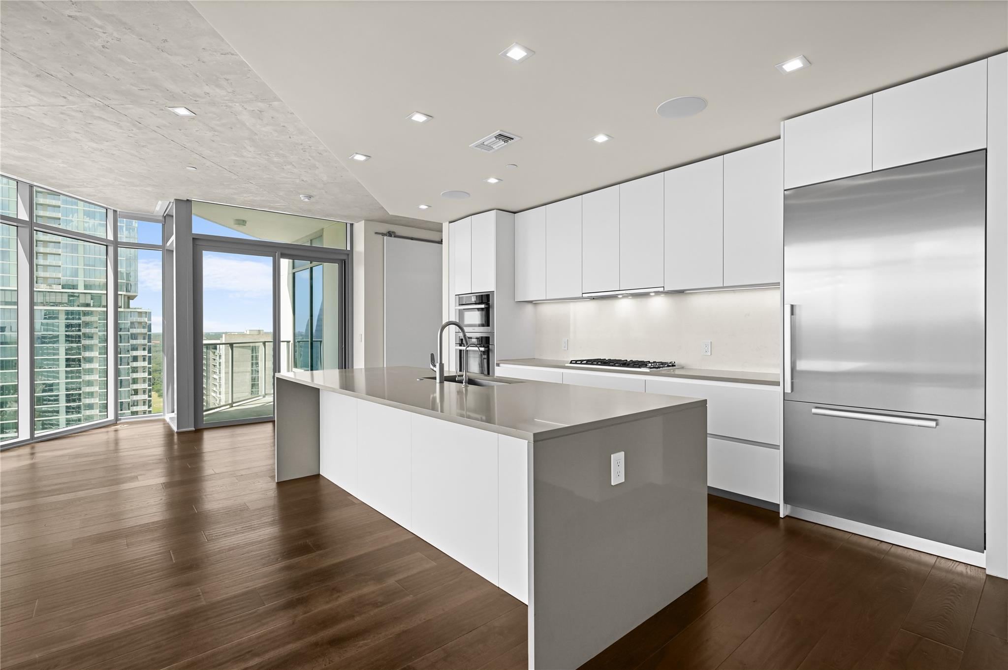 501 West Ave # 3201