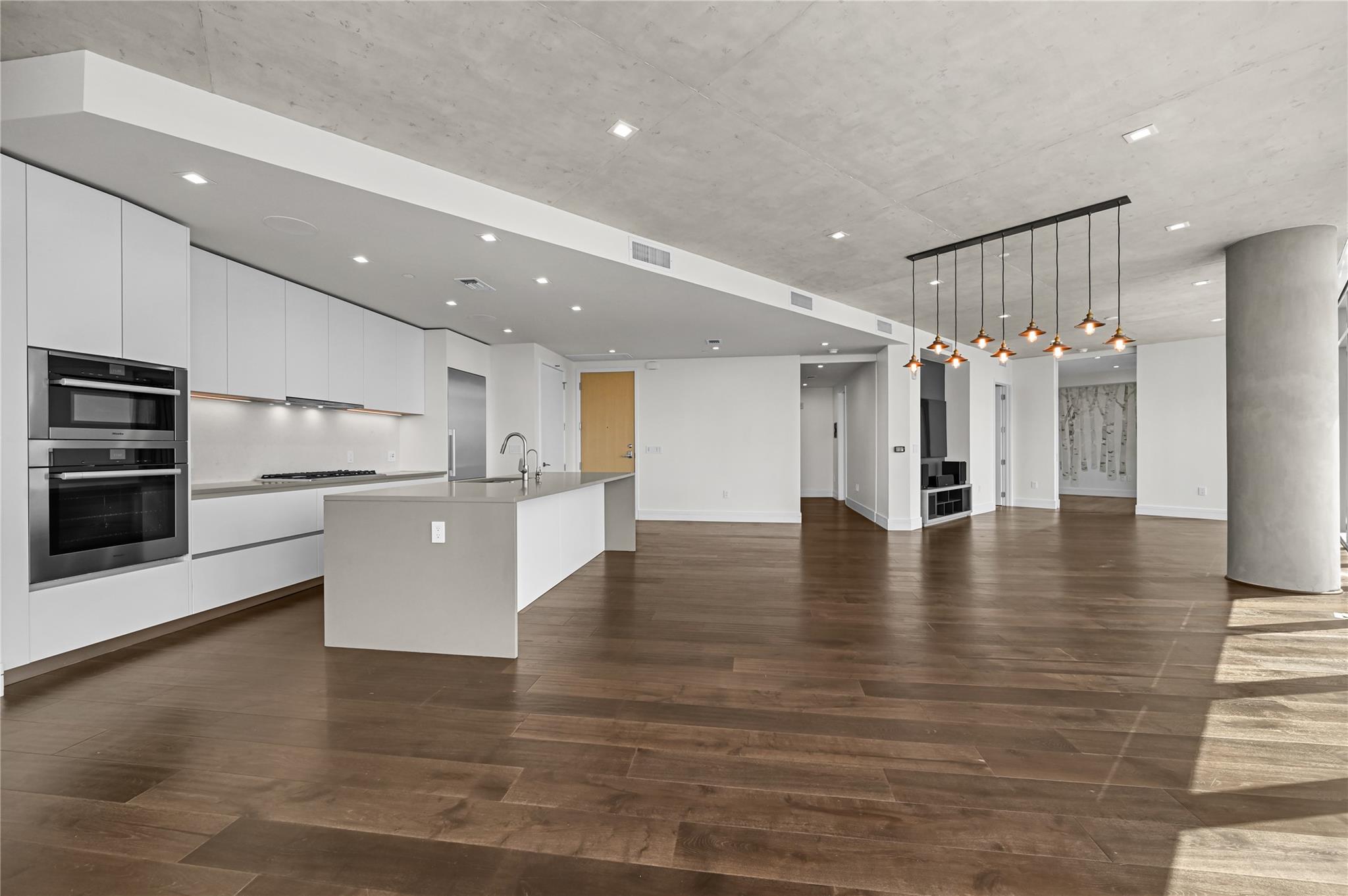 501 West Ave # 3201