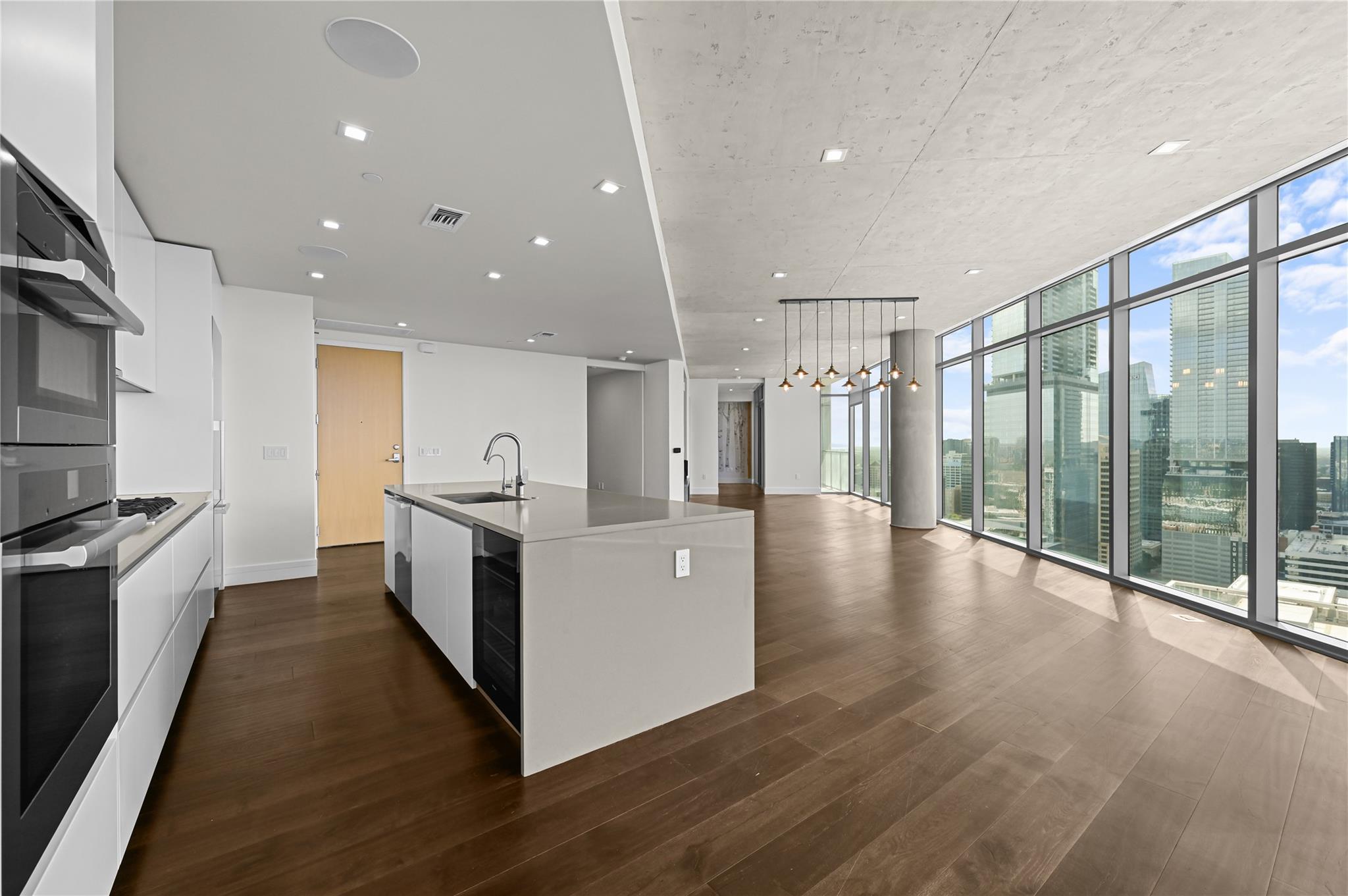 501 West Ave # 3201