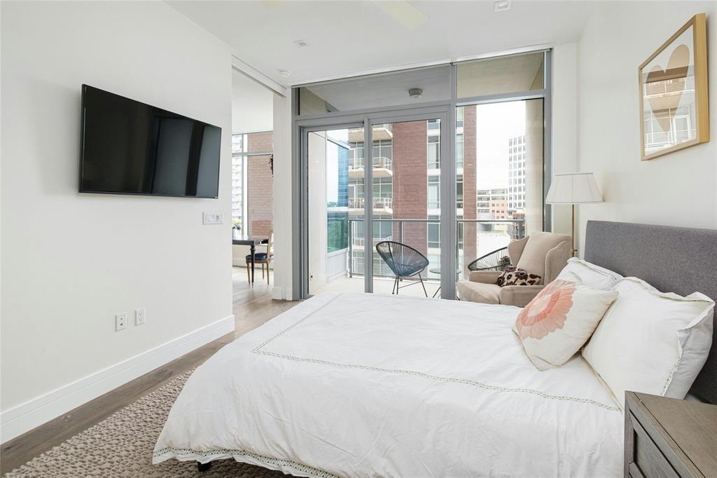 501 West Ave # 702