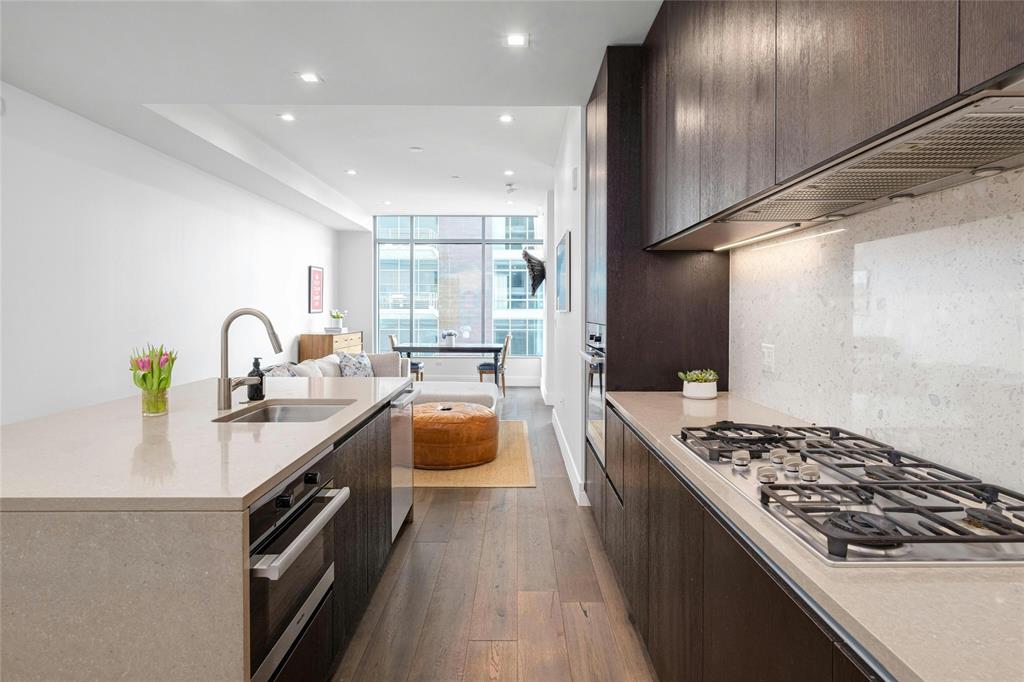 501 West Ave # 702
