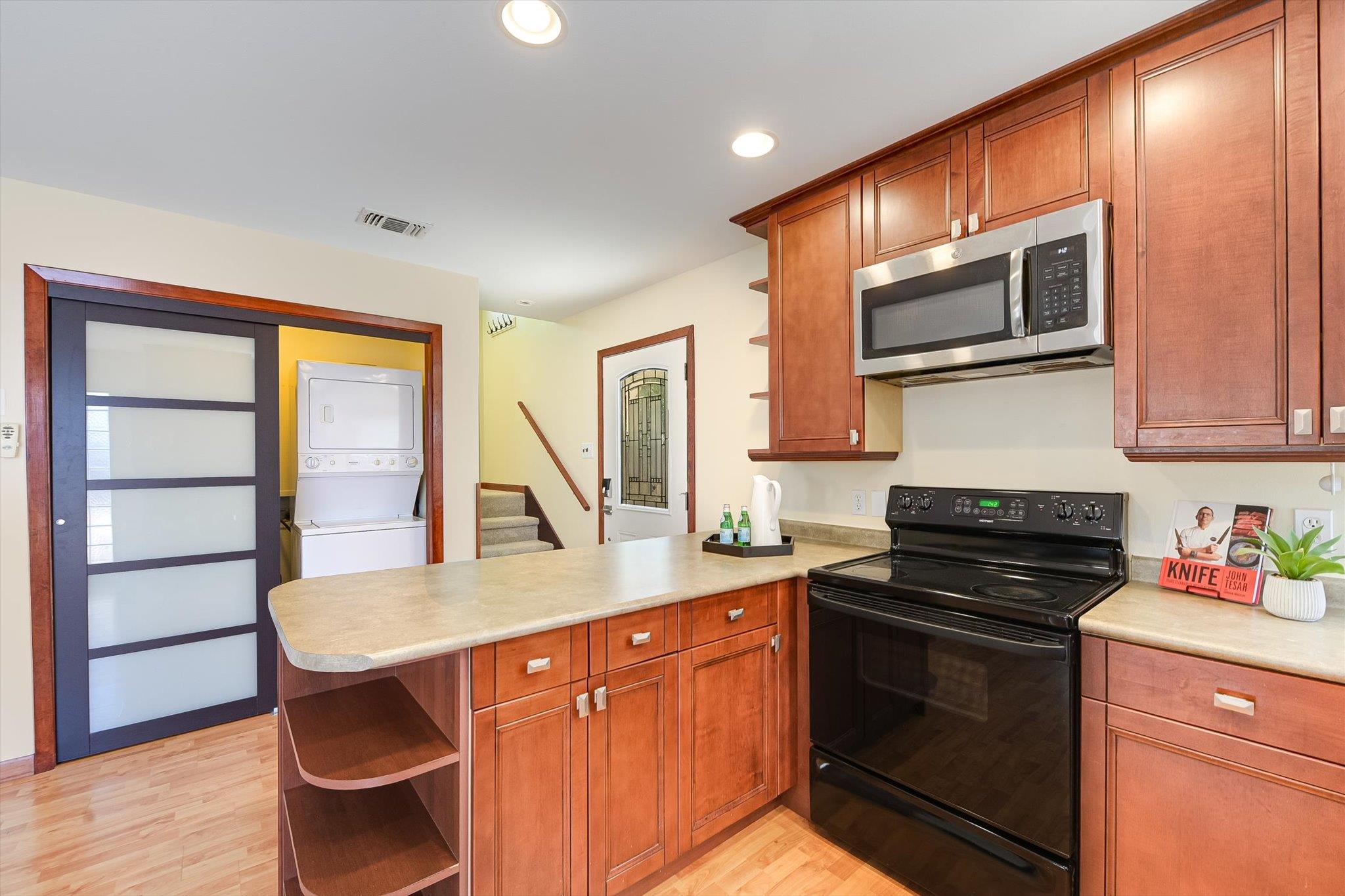 1006 Shelley Ave