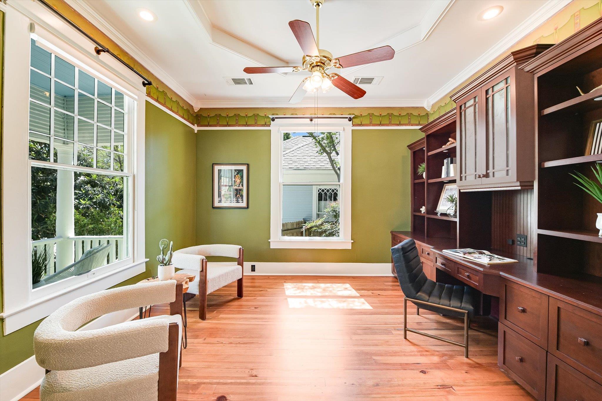 1006 Shelley Ave