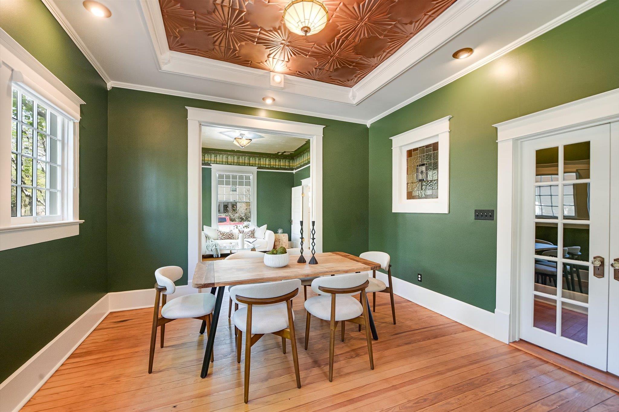 1006 Shelley Ave