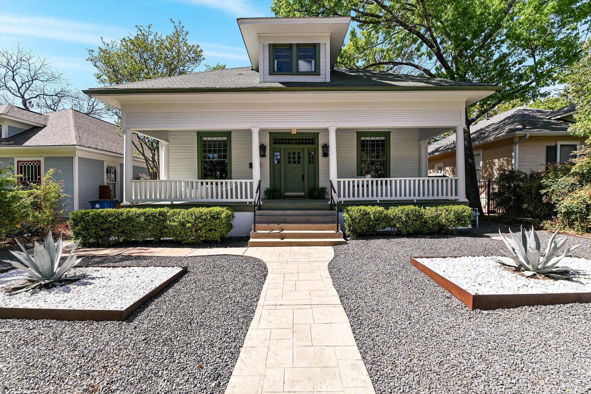 1006 Shelley Ave