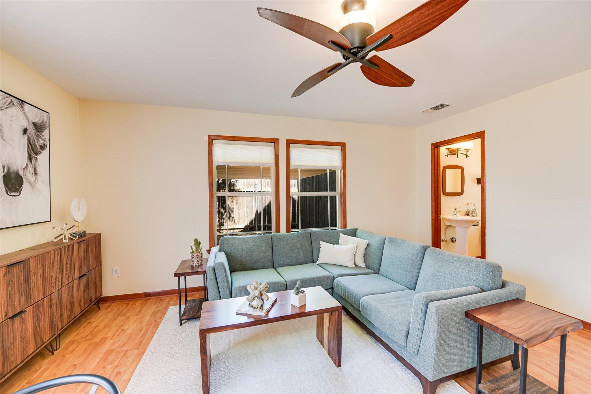 1006 Shelley Ave