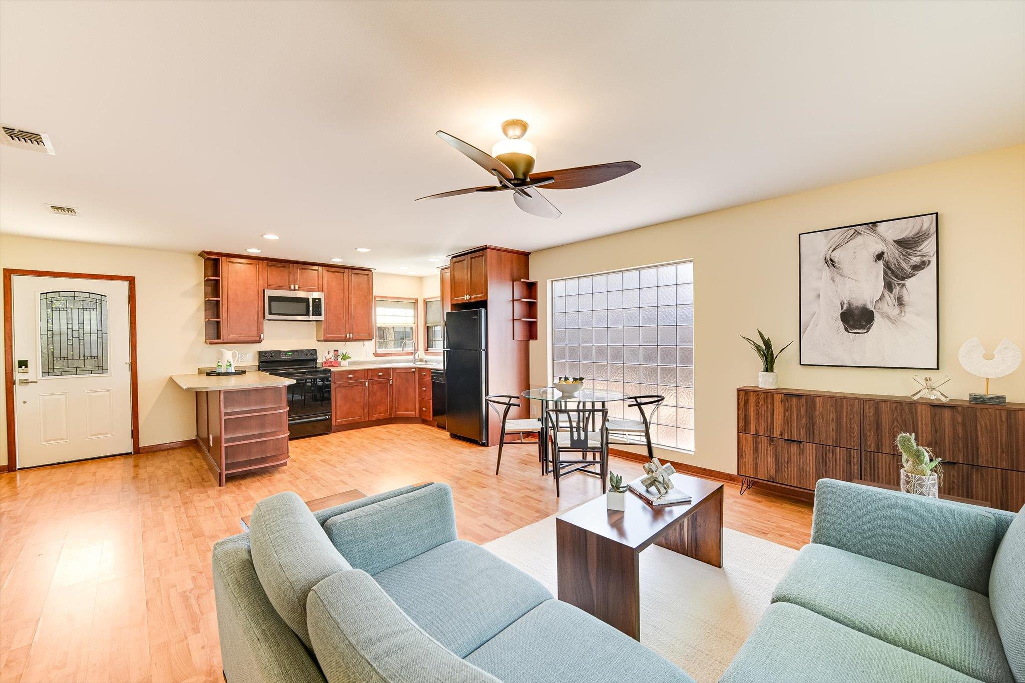 1006 Shelley Ave