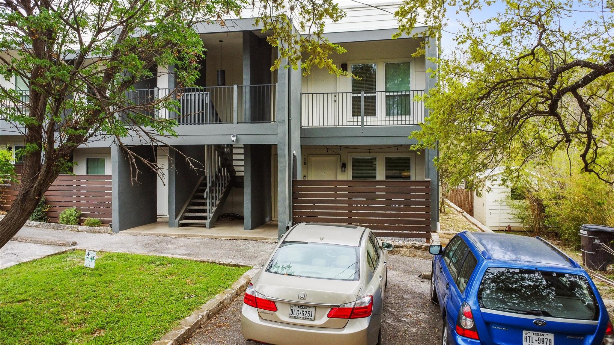 1509 W 39 1/2 ST # 108