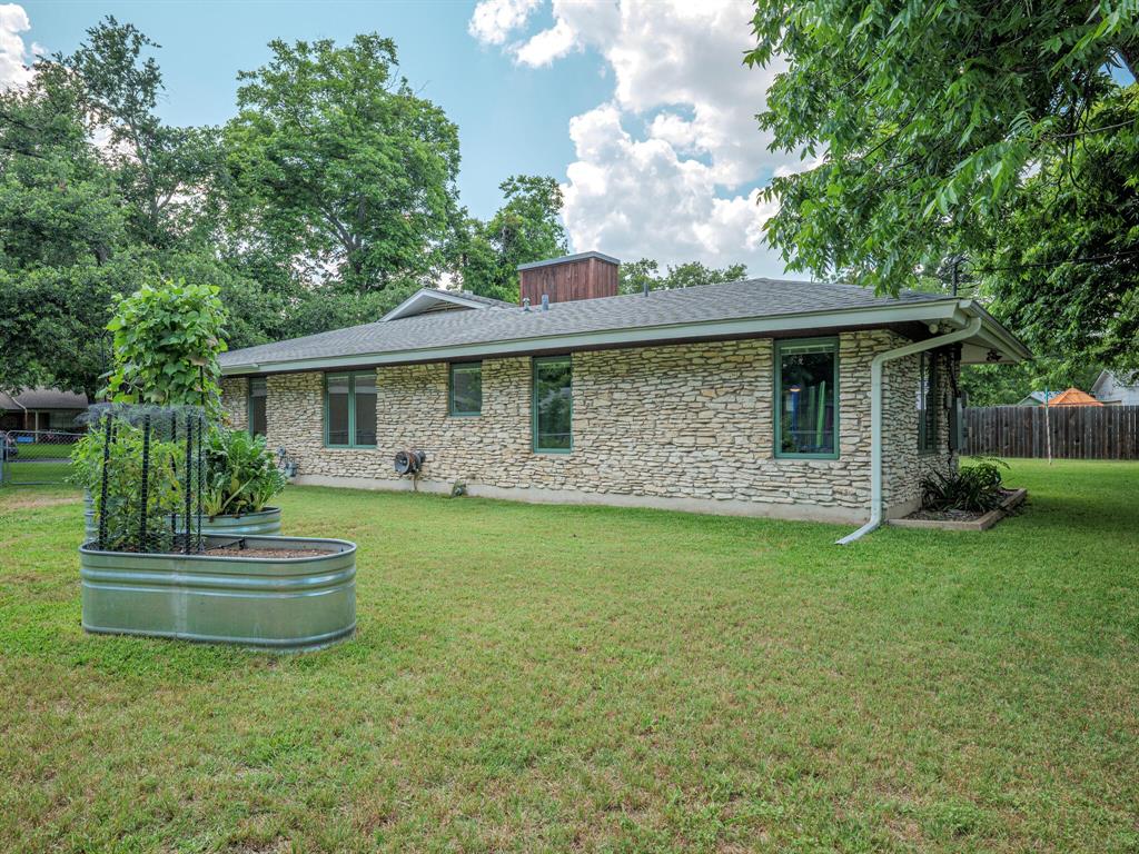 3006 Yellowpine TER