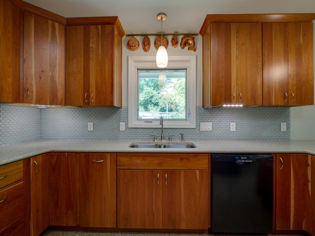 3006 Yellowpine TER