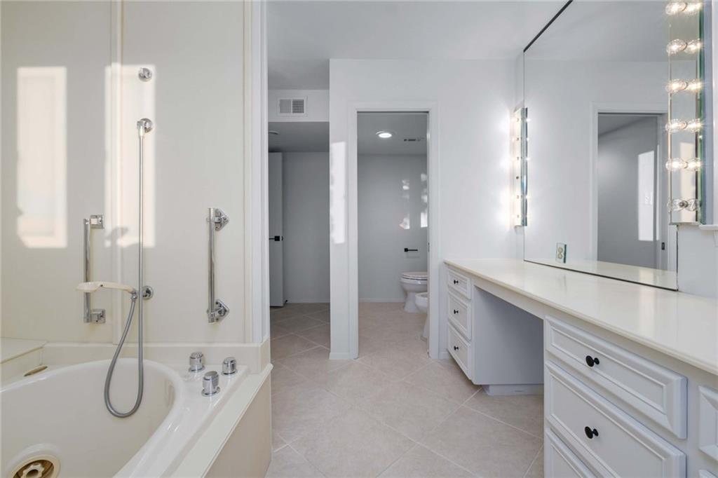 3602 Mount Bonnell RD