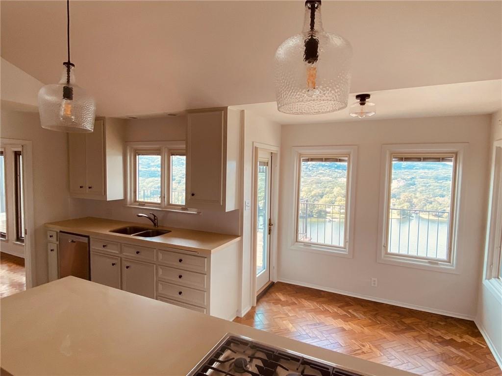 3602 Mount Bonnell RD