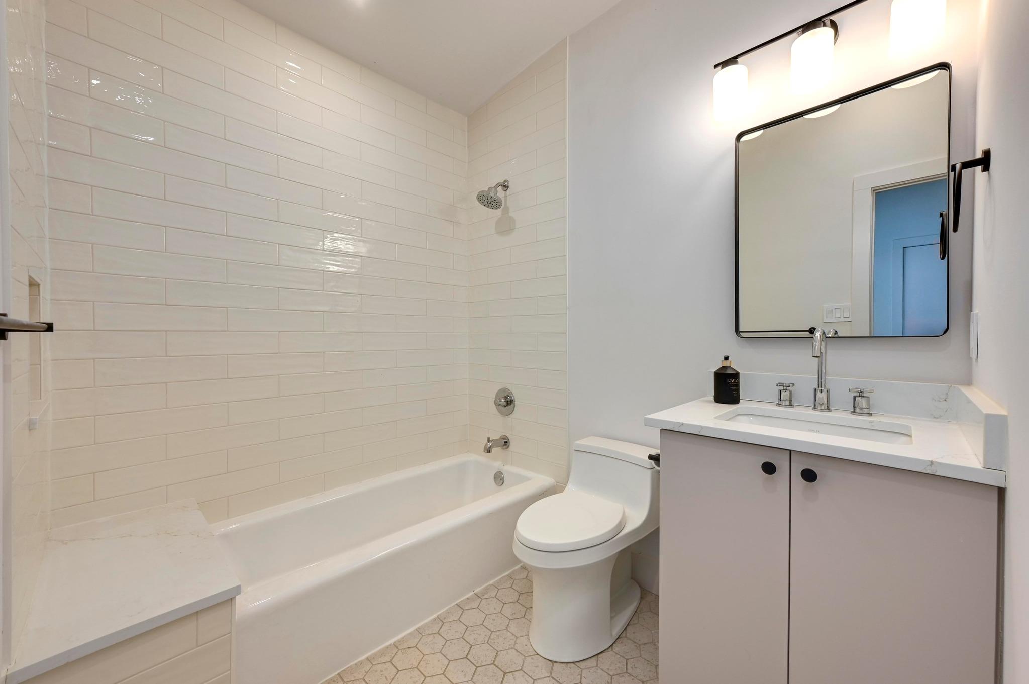 1603 Taylor Gaines ST