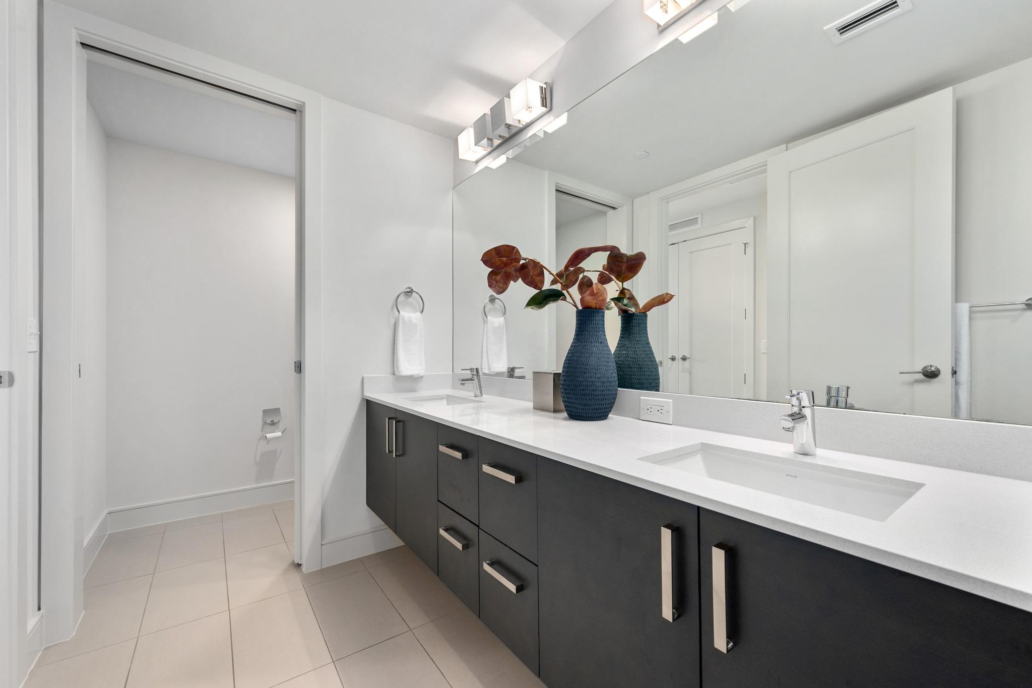 222 West Ave # 2802