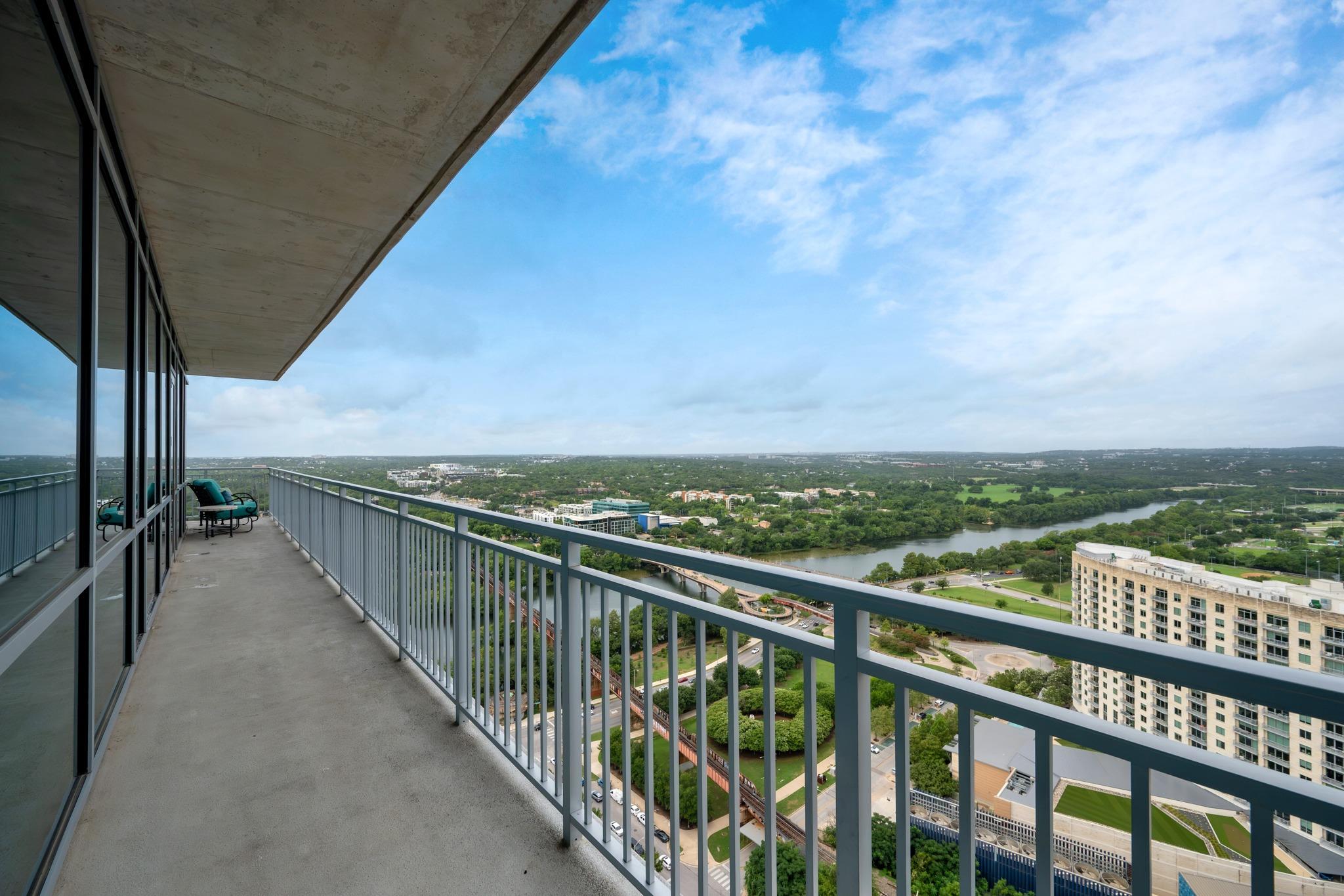 222 West Ave # 2802