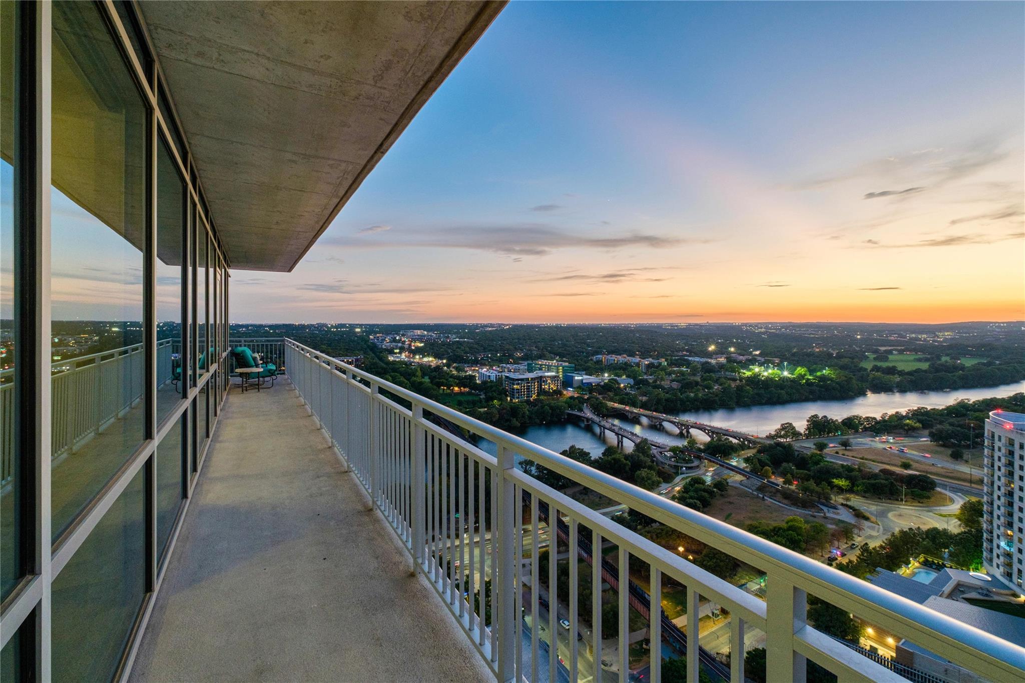 222 West Ave # 2802