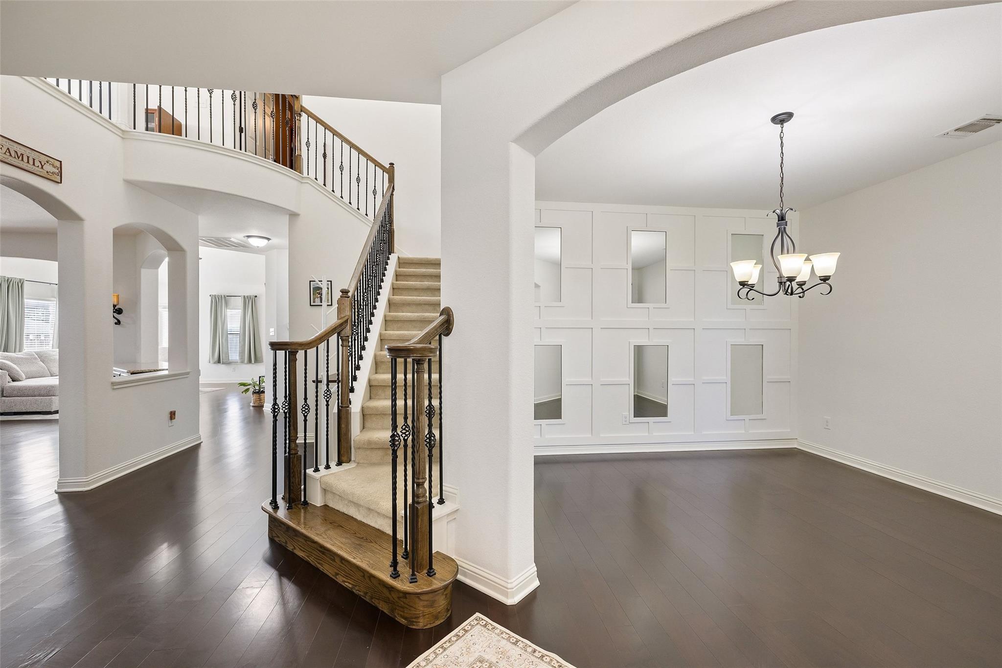 2474 Santa Barbara LOOP