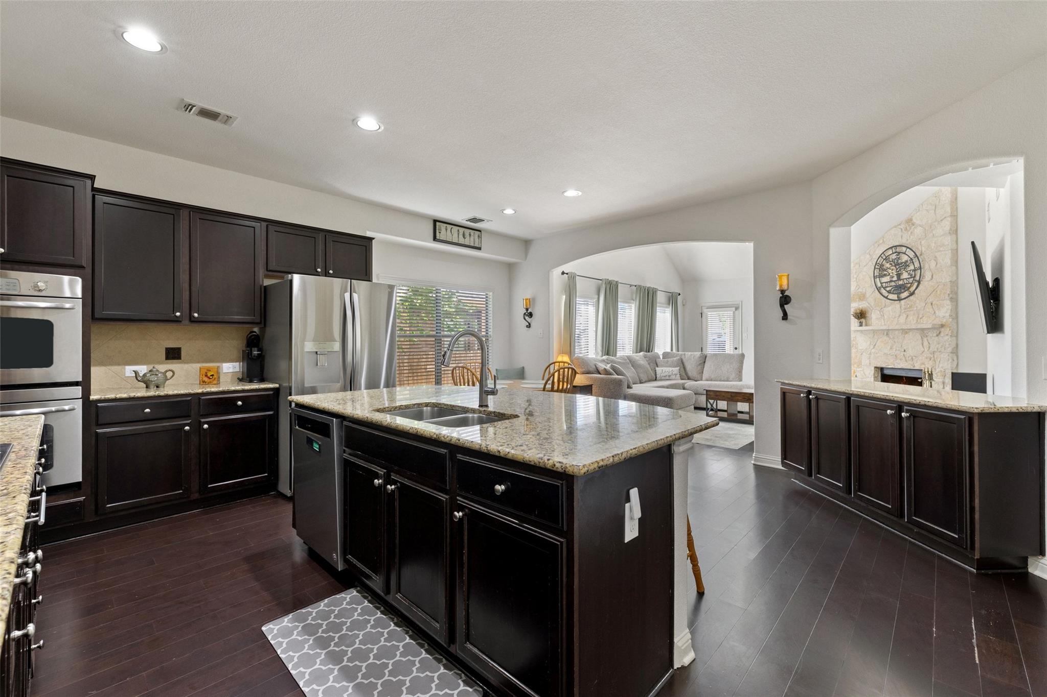 2474 Santa Barbara LOOP