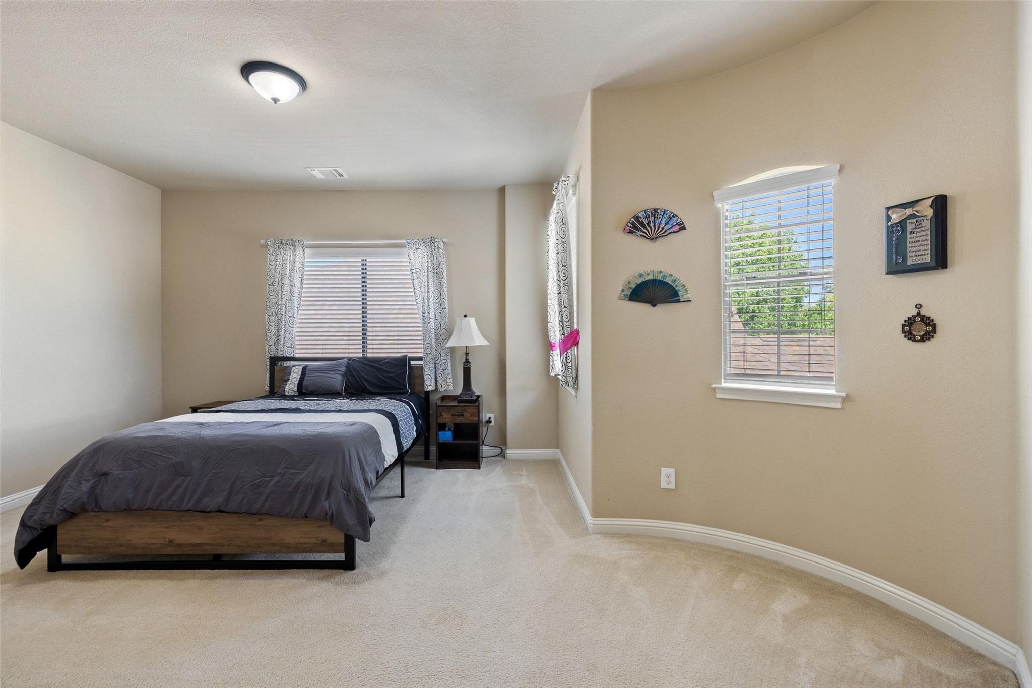 2474 Santa Barbara LOOP